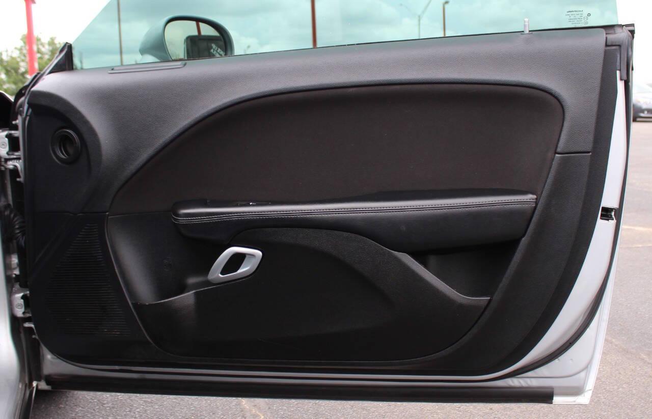 2021 Silver Dodge Challenger SXT (2C3CDZAG1MH) with an 3.6L V6 DOHC 24V engine, 8A transmission, located at 4301 NW 39th , Oklahoma City, OK, 73112, (405) 949-5600, 35.512135, -97.598671 - NO DRIVERS LICENCE -NO FULL COVERAGE INSURANCE - NO CREDIT CHECK. COME ON OVER TO SUPERSPORTS, TAKE A LOOK AND TEST DRIVE. PLEASE GIVE US A CALL AT (405) 949-5600. NO LICENCIA DE CONDUCIR - NO SEGURO DE COBERTURA TOTAL - NO VERIFICACION DE CREDITO. VISITENOS EN SUPERSPORTS, MIRE NUESTR - Photo#9