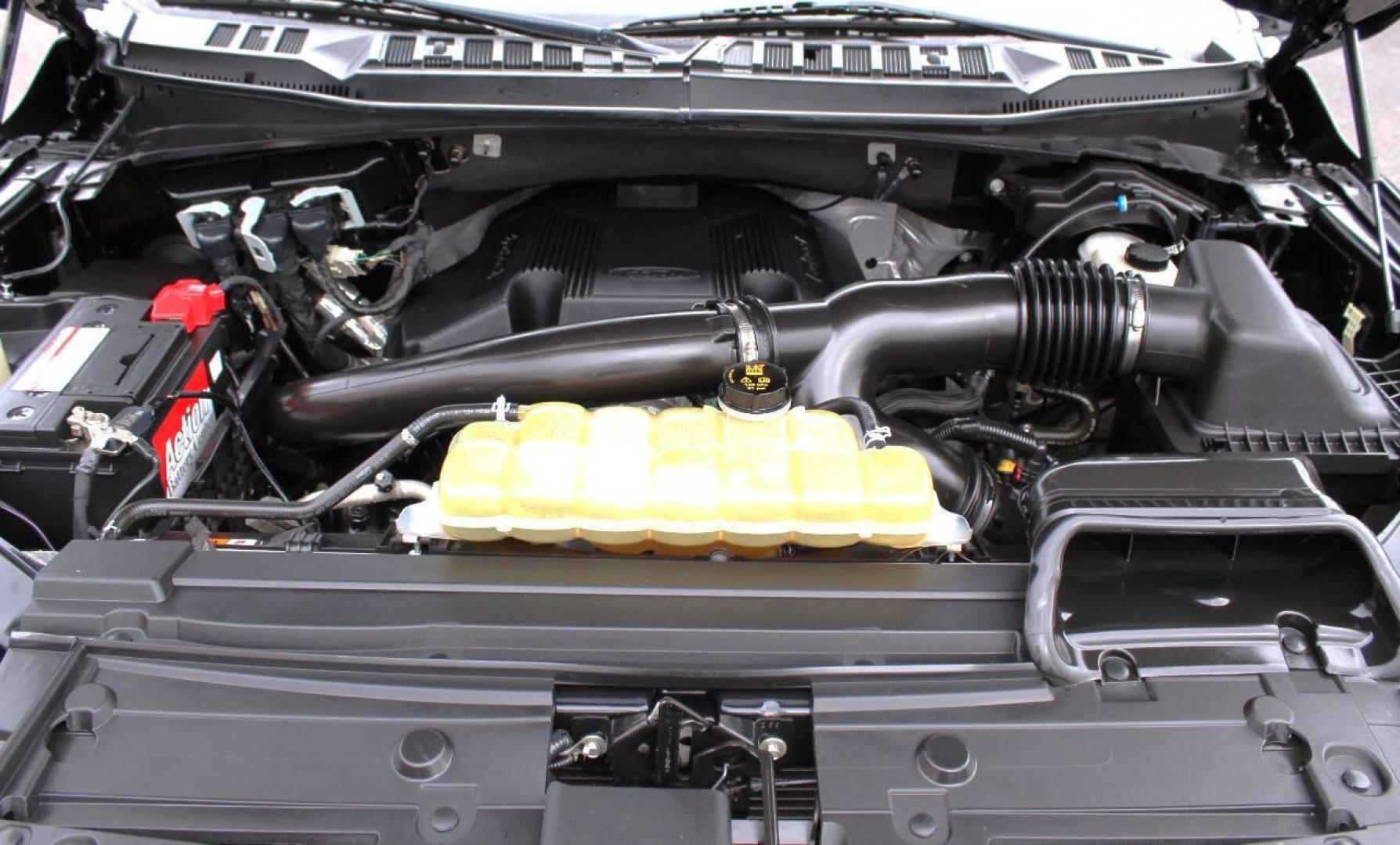 2020 Gray Ford F-150 XLT SuperCrew 6.5-ft. Bed 4WD (1FTFW1E42LF) with an 3.5L V6 DOHC 24V engine, 6A transmission, located at 4301 NW 39th , Oklahoma City, OK, 73112, (405) 949-5600, 35.512135, -97.598671 - NO DRIVERS LICENCE -NO FULL COVERAGE INSURANCE - NO CREDIT CHECK. COME ON OVER TO SUPERSPORTS, TAKE A LOOK AND TEST DRIVE. PLEASE GIVE US A CALL AT (405) 949-5600. NO LICENCIA DE CONDUCIR - NO SEGURO DE COBERTURA TOTAL - NO VERIFICACION DE CREDITO. VISITENOS EN SUPERSPORTS, MIRE NU - Photo#8