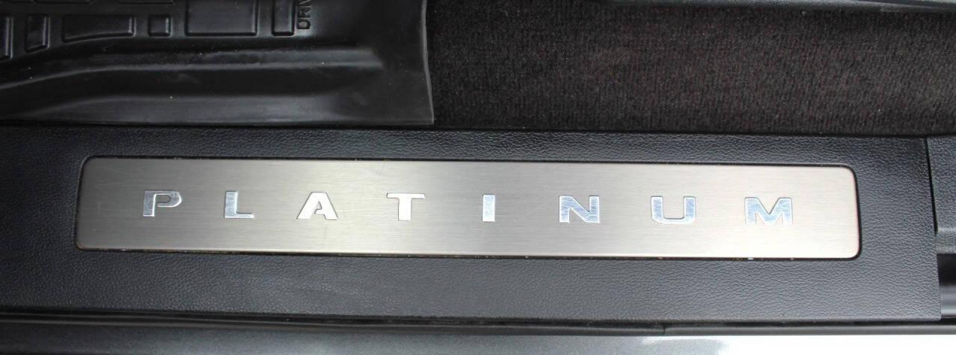 2020 Gray Ford F-150 XLT SuperCrew 6.5-ft. Bed 4WD (1FTFW1E42LF) with an 3.5L V6 DOHC 24V engine, 6A transmission, located at 4301 NW 39th , Oklahoma City, OK, 73112, (405) 949-5600, 35.512135, -97.598671 - NO DRIVERS LICENCE -NO FULL COVERAGE INSURANCE - NO CREDIT CHECK. COME ON OVER TO SUPERSPORTS, TAKE A LOOK AND TEST DRIVE. PLEASE GIVE US A CALL AT (405) 949-5600. NO LICENCIA DE CONDUCIR - NO SEGURO DE COBERTURA TOTAL - NO VERIFICACION DE CREDITO. VISITENOS EN SUPERSPORTS, MIRE NU - Photo#19