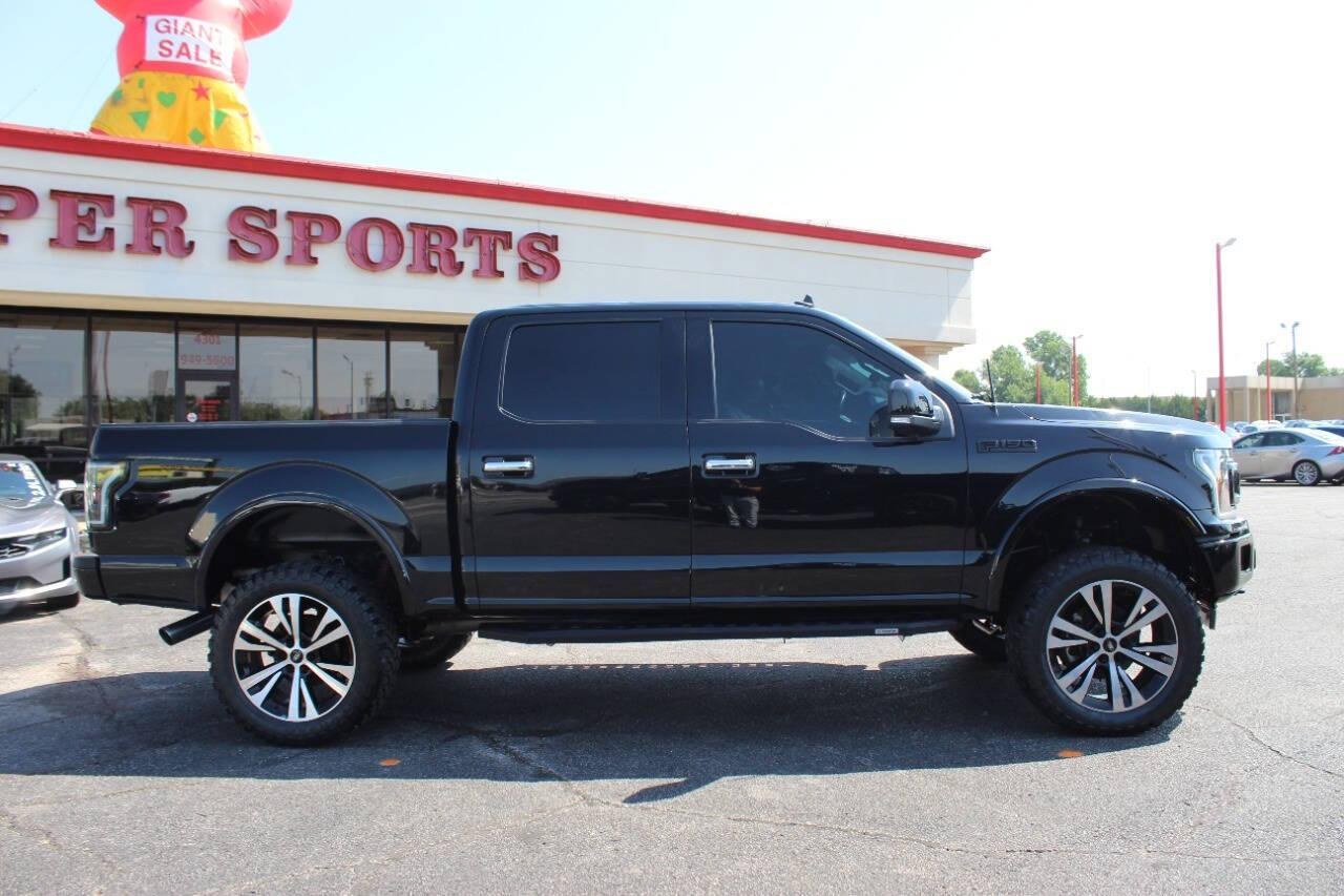 2020 Black Ford F-150 King-Ranch SuperCrew 5.5-ft. 4WD (1FTEW1E54LF) with an 5.0L V8 5.0L V8 engine, Automatic 10-Speed transmission, located at 4301 NW 39th , Oklahoma City, OK, 73112, (405) 949-5600, 35.512135, -97.598671 - NO DRIVERS LICENCE -NO FULL COVERAGE INSURANCE - NO CREDIT CHECK. COME ON OVER TO SUPERSPORTS, TAKE A LOOK AND TEST DRIVE. PLEASE GIVE US A CALL AT (405) 949-5600. NO LICENCIA DE CONDUCIR - NO SEGURO DE COBERTURA TOTAL - NO VERIFICACION DE CREDITO. VISITENOS EN SUPERSPORTS, MIRE NUESTRO - Photo#2