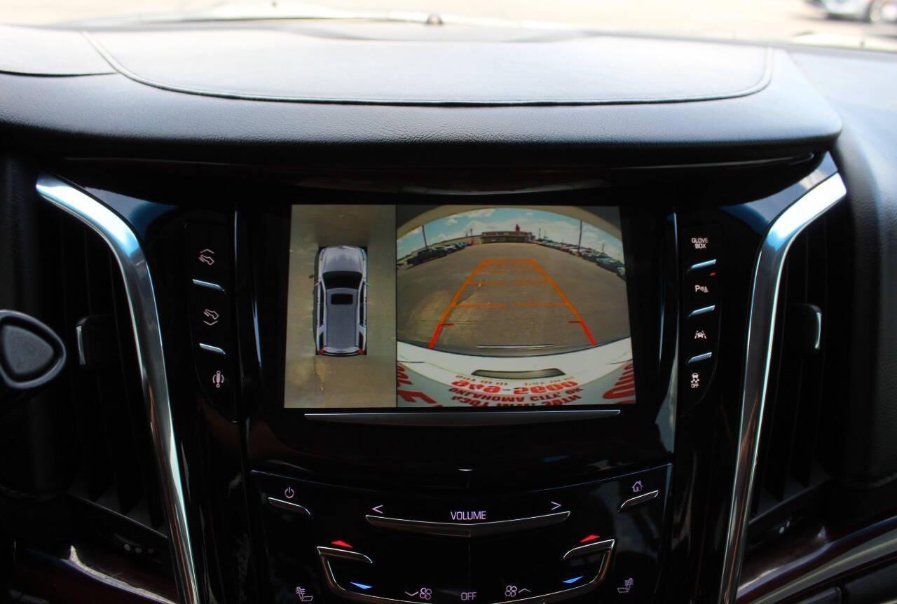 2016 White Cadillac Escalade Luxury 4WD (1GYS4BKJ7GR) with an 6.2L V8 OHV 16V FFV engine, 6A transmission, located at 4301 NW 39th , Oklahoma City, OK, 73112, (405) 949-5600, 35.512135, -97.598671 - NO DRIVERS LICENCE -NO FULL COVERAGE INSURANCE - NO CREDIT CHECK. COME ON OVER TO SUPERSPORTS, TAKE A LOOK AND TEST DRIVE. PLEASE GIVE US A CALL AT (405) 949-5600. NO LICENCIA DE CONDUCIR - NO SEGURO DE COBERTURA TOTAL - NO VERIFICACION DE CREDITO. VISITENOS EN SUPERSPORTS, MIRE NUESTRO - Photo#22