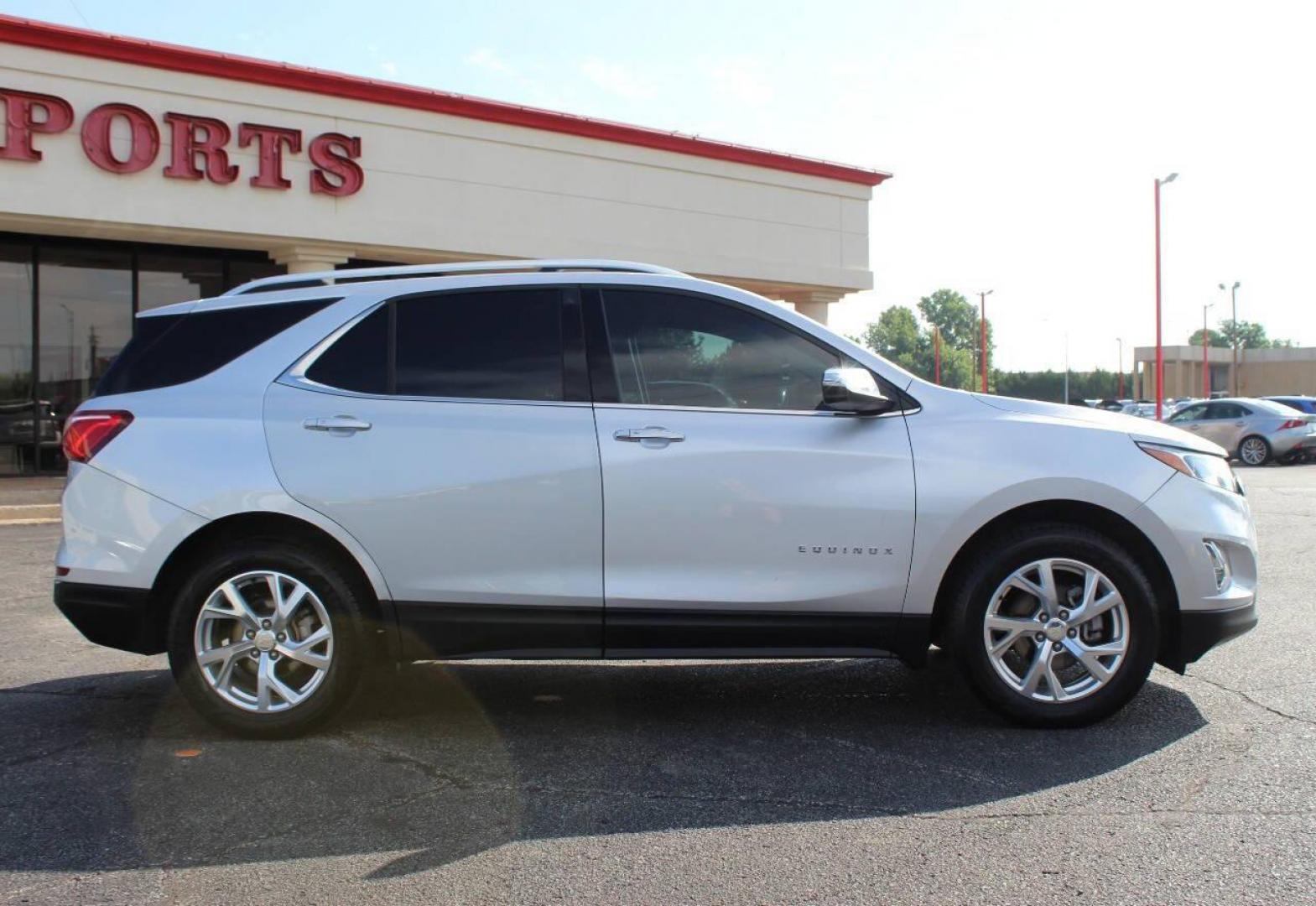 2019 Silver Chevrolet Equinox Premier 1.5 AWD (3GNAXXEV9KS) with an 1.5L L4 DIR DOHC 16V TURBO engine, 6A transmission, located at 4301 NW 39th , Oklahoma City, OK, 73112, (405) 949-5600, 35.512135, -97.598671 - NO DRIVERS LICENCE -NO FULL COVERAGE INSURANCE - NO CREDIT CHECK. COME ON OVER TO SUPERSPORTS, TAKE A LOOK AND TEST DRIVE. PLEASE GIVE US A CALL AT (405) 949-5600. NO LICENCIA DE CONDUCIR - NO SEGURO DE COBERTURA TOTAL - NO VERIFICACION DE CREDITO. VISITENOS EN SUPERSPORTS, MIRE N - Photo#2
