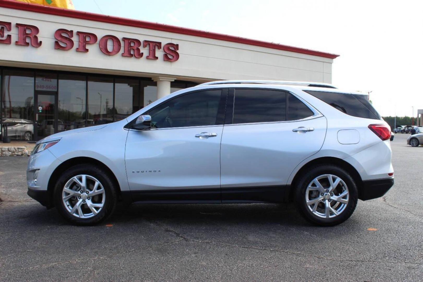 2019 Silver Chevrolet Equinox Premier 1.5 AWD (3GNAXXEV9KS) with an 1.5L L4 DIR DOHC 16V TURBO engine, 6A transmission, located at 4301 NW 39th , Oklahoma City, OK, 73112, (405) 949-5600, 35.512135, -97.598671 - NO DRIVERS LICENCE -NO FULL COVERAGE INSURANCE - NO CREDIT CHECK. COME ON OVER TO SUPERSPORTS, TAKE A LOOK AND TEST DRIVE. PLEASE GIVE US A CALL AT (405) 949-5600. NO LICENCIA DE CONDUCIR - NO SEGURO DE COBERTURA TOTAL - NO VERIFICACION DE CREDITO. VISITENOS EN SUPERSPORTS, MIRE N - Photo#5