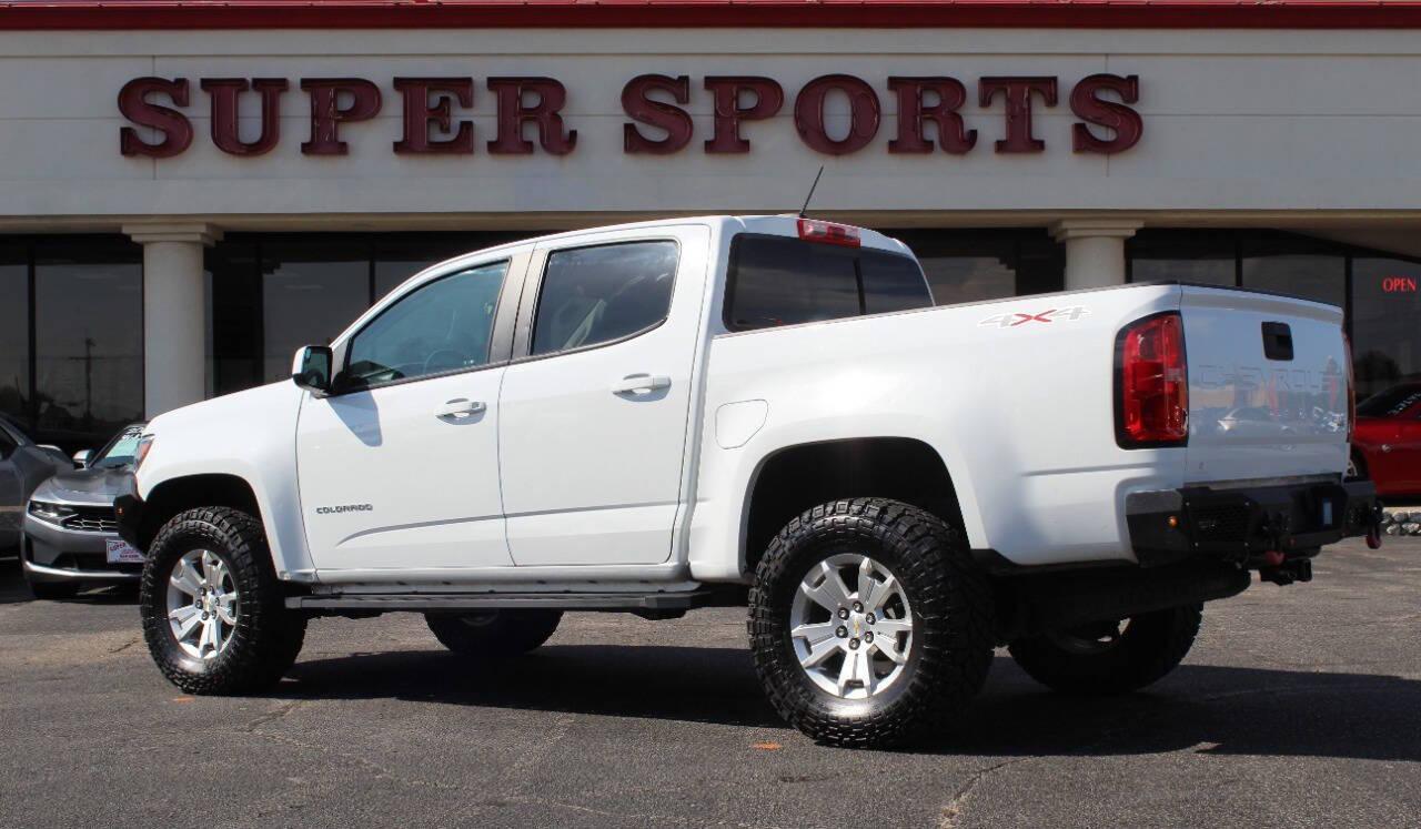 2022 White Chevrolet Colorado LT Crew Cab Long Box 4WD (1GCGTCEN6N1) with an 3.6L V6 3.6L V6 engine, Automatic 8-Speed transmission, located at 4301 NW 39th , Oklahoma City, OK, 73112, (405) 949-5600, 35.512135, -97.598671 - NO DRIVERS LICENCE -NO FULL COVERAGE INSURANCE - NO CREDIT CHECK. COME ON OVER TO SUPERSPORTS, TAKE A LOOK AND TEST DRIVE. PLEASE GIVE US A CALL AT (405) 949-5600. NO LICENCIA DE CONDUCIR - NO SEGURO DE COBERTURA TOTAL - NO VERIFICACION DE CREDITO. VISITENOS EN SUPERSPORTS, MIRE NUESTRO - Photo#4