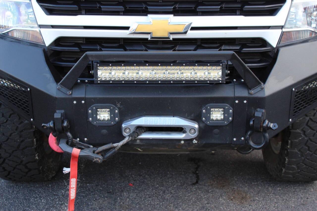 2022 White Chevrolet Colorado LT Crew Cab Long Box 4WD (1GCGTCEN6N1) with an 3.6L V6 3.6L V6 engine, Automatic 8-Speed transmission, located at 4301 NW 39th , Oklahoma City, OK, 73112, (405) 949-5600, 35.512135, -97.598671 - NO DRIVERS LICENCE -NO FULL COVERAGE INSURANCE - NO CREDIT CHECK. COME ON OVER TO SUPERSPORTS, TAKE A LOOK AND TEST DRIVE. PLEASE GIVE US A CALL AT (405) 949-5600. NO LICENCIA DE CONDUCIR - NO SEGURO DE COBERTURA TOTAL - NO VERIFICACION DE CREDITO. VISITENOS EN SUPERSPORTS, MIRE NUESTRO - Photo#16