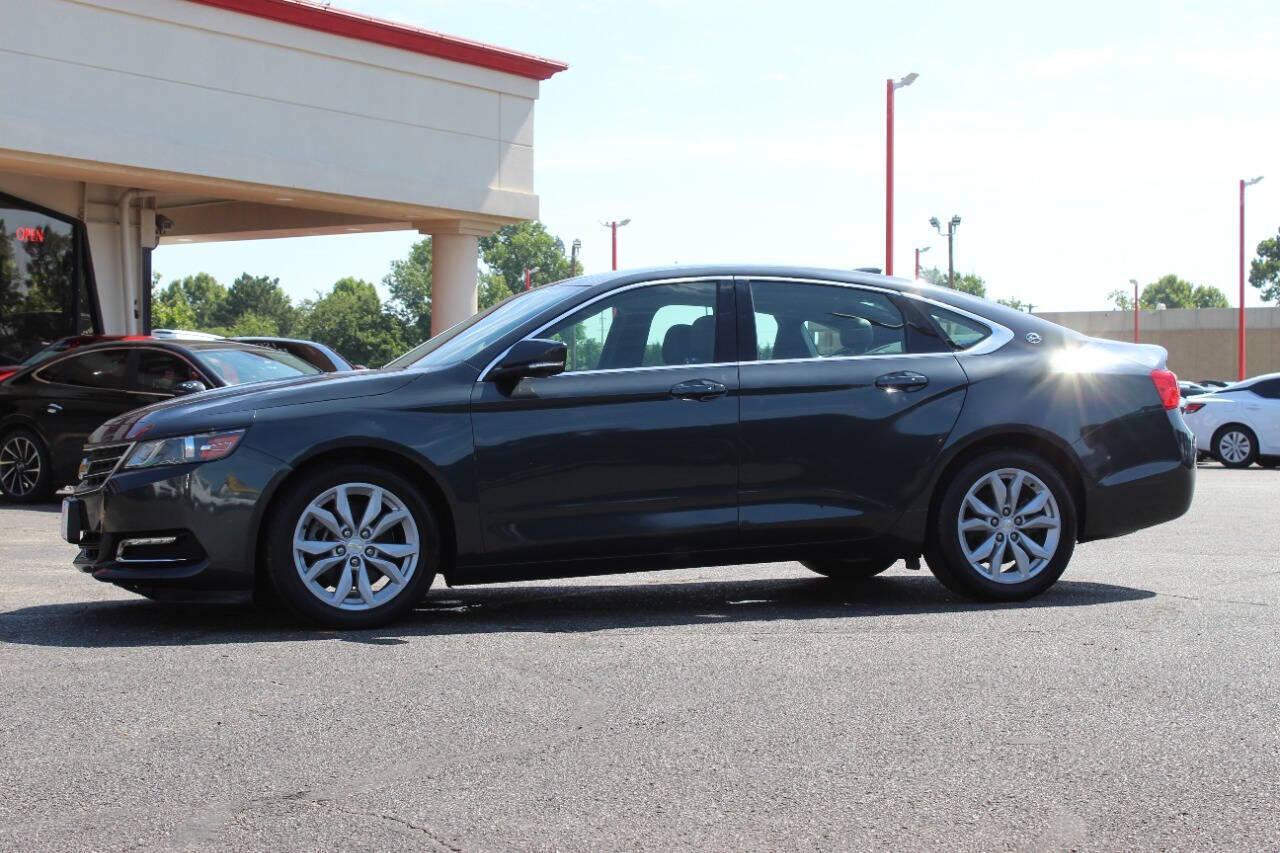 2018 Charcoal Chevrolet Impala LT (2G1105S3XJ9) with an 3.6L V6 DOHC 24V engine, 6A transmission, located at 4301 NW 39th , Oklahoma City, OK, 73112, (405) 949-5600, 35.512135, -97.598671 - NO DRIVERS LICENCE -NO FULL COVERAGE INSURANCE - NO CREDIT CHECK. COME ON OVER TO SUPERSPORTS, TAKE A LOOK AND TEST DRIVE. PLEASE GIVE US A CALL AT (405) 949-5600. NO LICENCIA DE CONDUCIR - NO SEGURO DE COBERTURA TOTAL - NO VERIFICACION DE CREDITO. VISITENOS EN SUPERSPORTS, MIRE N - Photo#5