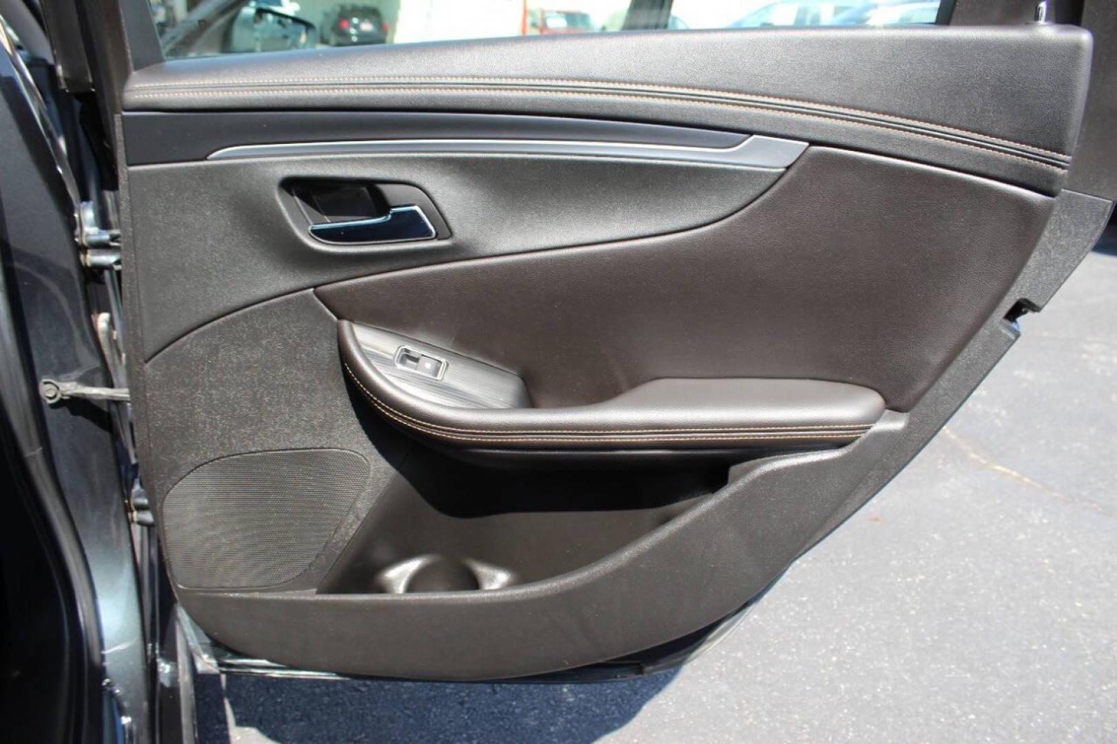2018 Black Chevrolet Impala LT (2G1105S3XJ9) with an 3.6L V6 DOHC 24V engine, 6A transmission, located at 4301 NW 39th , Oklahoma City, OK, 73112, (405) 949-5600, 35.512135, -97.598671 - NO DRIVERS LICENCE -NO FULL COVERAGE INSURANCE - NO CREDIT CHECK. COME ON OVER TO SUPERSPORTS, TAKE A LOOK AND TEST DRIVE. PLEASE GIVE US A CALL AT (405) 949-5600. NO LICENCIA DE CONDUCIR - NO SEGURO DE COBERTURA TOTAL - NO VERIFICACION DE CREDITO. VISITENOS EN SUPERSPORTS, MIRE NUESTRO NUEVO I - Photo#11