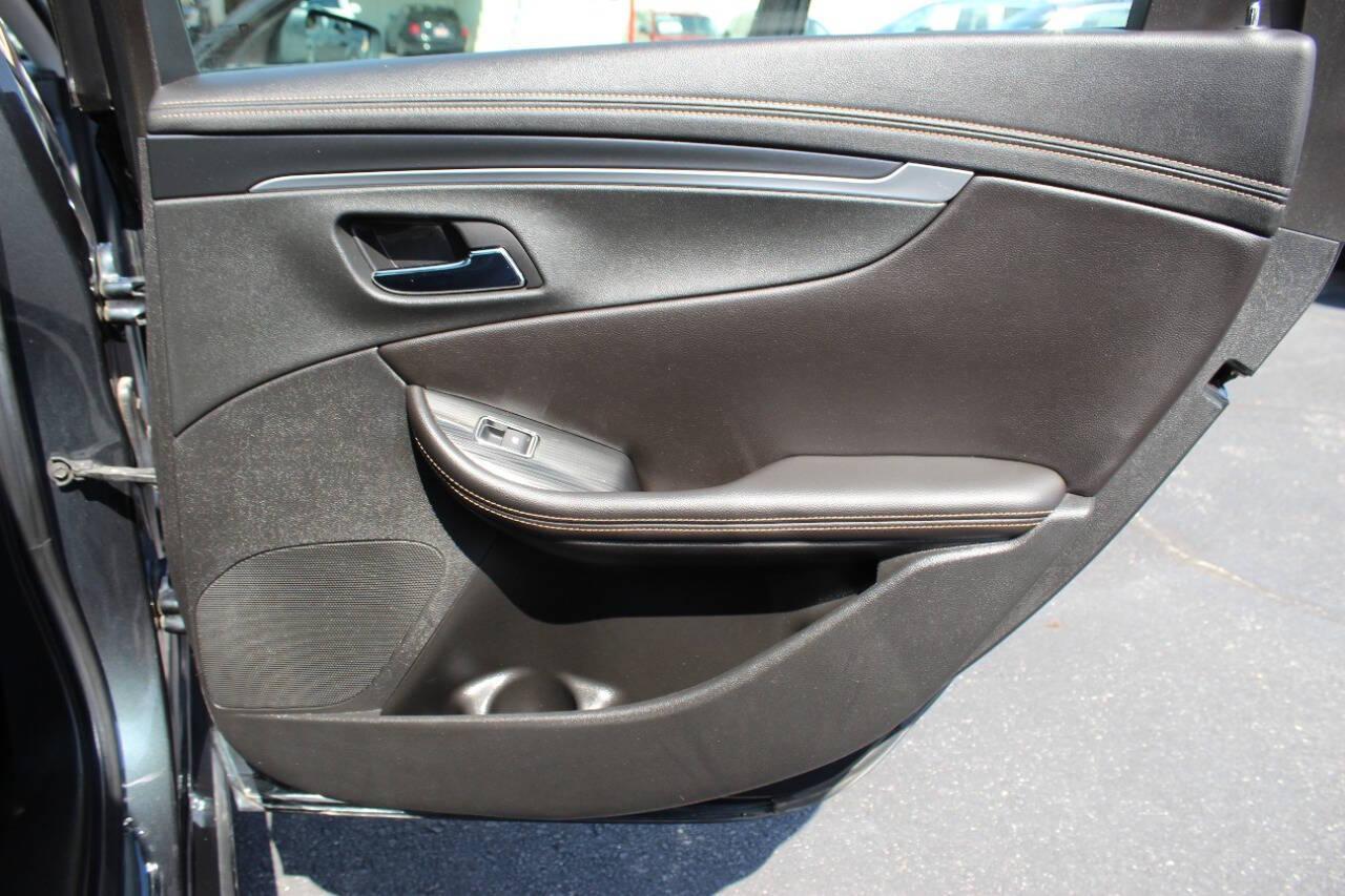 2018 Charcoal Chevrolet Impala LT (2G1105S3XJ9) with an 3.6L V6 DOHC 24V engine, 6A transmission, located at 4301 NW 39th , Oklahoma City, OK, 73112, (405) 949-5600, 35.512135, -97.598671 - NO DRIVERS LICENCE -NO FULL COVERAGE INSURANCE - NO CREDIT CHECK. COME ON OVER TO SUPERSPORTS, TAKE A LOOK AND TEST DRIVE. PLEASE GIVE US A CALL AT (405) 949-5600. NO LICENCIA DE CONDUCIR - NO SEGURO DE COBERTURA TOTAL - NO VERIFICACION DE CREDITO. VISITENOS EN SUPERSPORTS, MIRE N - Photo#11