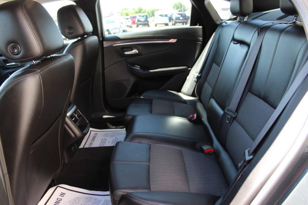 2018 Charcoal Chevrolet Impala LT (2G1105S3XJ9) with an 3.6L V6 DOHC 24V engine, 6A transmission, located at 4301 NW 39th , Oklahoma City, OK, 73112, (405) 949-5600, 35.512135, -97.598671 - NO DRIVERS LICENCE -NO FULL COVERAGE INSURANCE - NO CREDIT CHECK. COME ON OVER TO SUPERSPORTS, TAKE A LOOK AND TEST DRIVE. PLEASE GIVE US A CALL AT (405) 949-5600. NO LICENCIA DE CONDUCIR - NO SEGURO DE COBERTURA TOTAL - NO VERIFICACION DE CREDITO. VISITENOS EN SUPERSPORTS, MIRE N - Photo#13