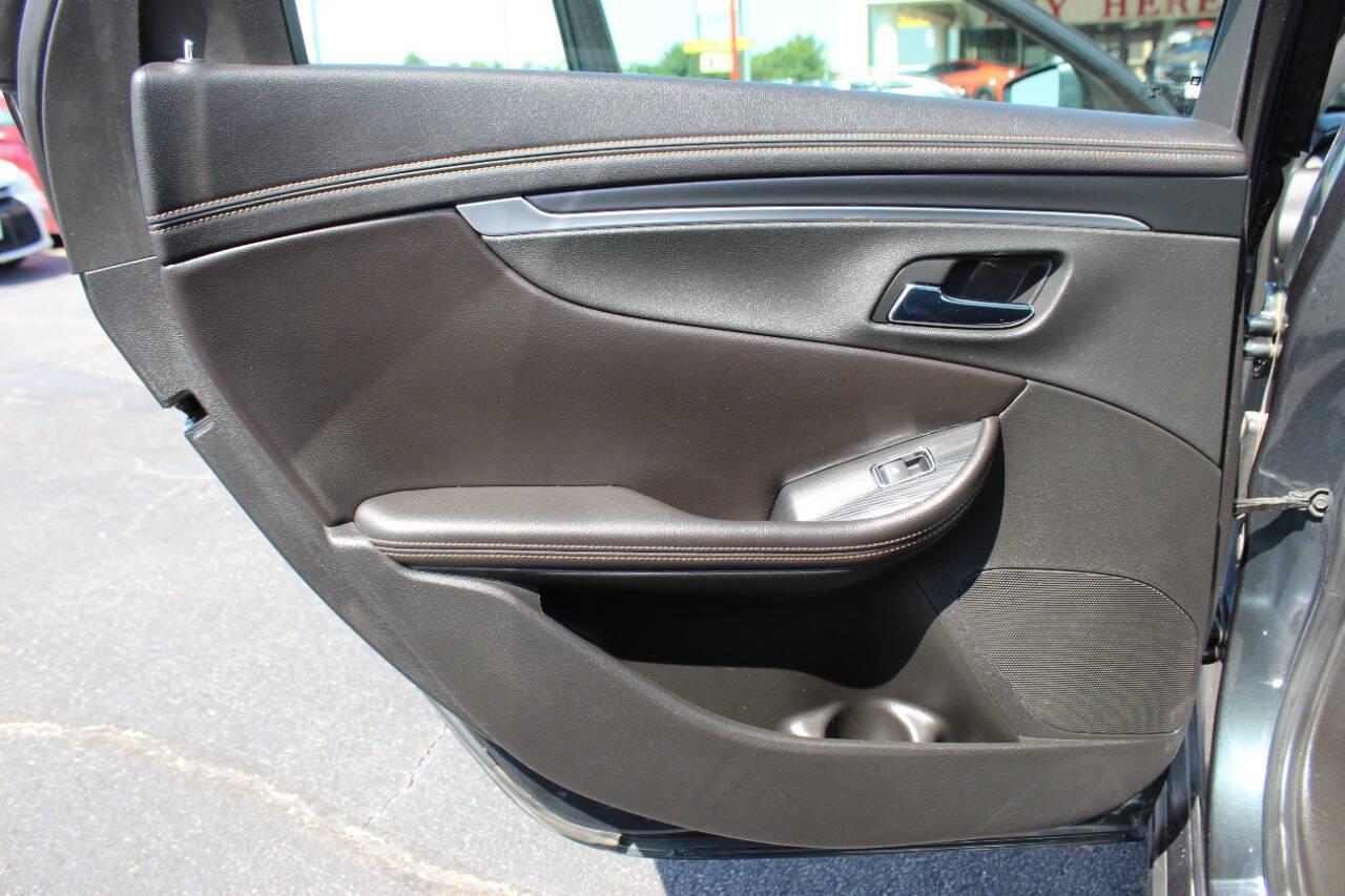 2018 Charcoal Chevrolet Impala LT (2G1105S3XJ9) with an 3.6L V6 DOHC 24V engine, 6A transmission, located at 4301 NW 39th , Oklahoma City, OK, 73112, (405) 949-5600, 35.512135, -97.598671 - NO DRIVERS LICENCE -NO FULL COVERAGE INSURANCE - NO CREDIT CHECK. COME ON OVER TO SUPERSPORTS, TAKE A LOOK AND TEST DRIVE. PLEASE GIVE US A CALL AT (405) 949-5600. NO LICENCIA DE CONDUCIR - NO SEGURO DE COBERTURA TOTAL - NO VERIFICACION DE CREDITO. VISITENOS EN SUPERSPORTS, MIRE N - Photo#14