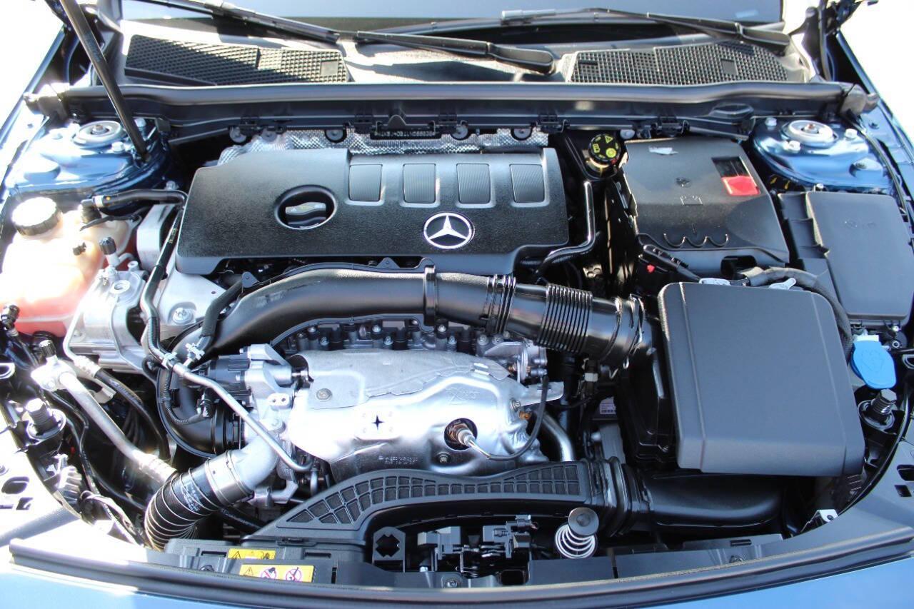 2020 Blue Mercedes-Benz CLA CLA250 (W1K5J4GB1LN) with an 2.0L I4 Turbocharger 2.0L I4 engine, Automatic 7-Speed transmission, located at 4301 NW 39th , Oklahoma City, OK, 73112, (405) 949-5600, 35.512135, -97.598671 - NO DRIVERS LICENCE -NO FULL COVERAGE INSURANCE - NO CREDIT CHECK. COME ON OVER TO SUPERSPORTS, TAKE A LOOK AND TEST DRIVE. PLEASE GIVE US A CALL AT (405) 949-5600. NO LICENCIA DE CONDUCIR - NO SEGURO DE COBERTURA TOTAL - NO VERIFICACION DE CREDITO. VISITENOS EN SUPERSPORTS, MIRE NUESTRO - Photo#7