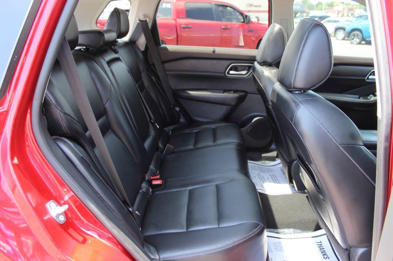 2021 Red Nissan Rogue SL (5N1AT3CA3MC) with an 2.5L L4 DOHC 16V engine, CVT transmission, located at 4301 NW 39th , Oklahoma City, OK, 73112, (405) 949-5600, 35.512135, -97.598671 - NO DRIVERS LICENCE -NO FULL COVERAGE INSURANCE - NO CREDIT CHECK. COME ON OVER TO SUPERSPORTS, TAKE A LOOK AND TEST DRIVE. PLEASE GIVE US A CALL AT (405) 949-5600. NO LICENCIA DE CONDUCIR - NO SEGURO DE COBERTURA TOTAL - NO VERIFICACION DE CREDITO. VISITENOS EN SUPERSPORTS, MIRE NU - Photo#10