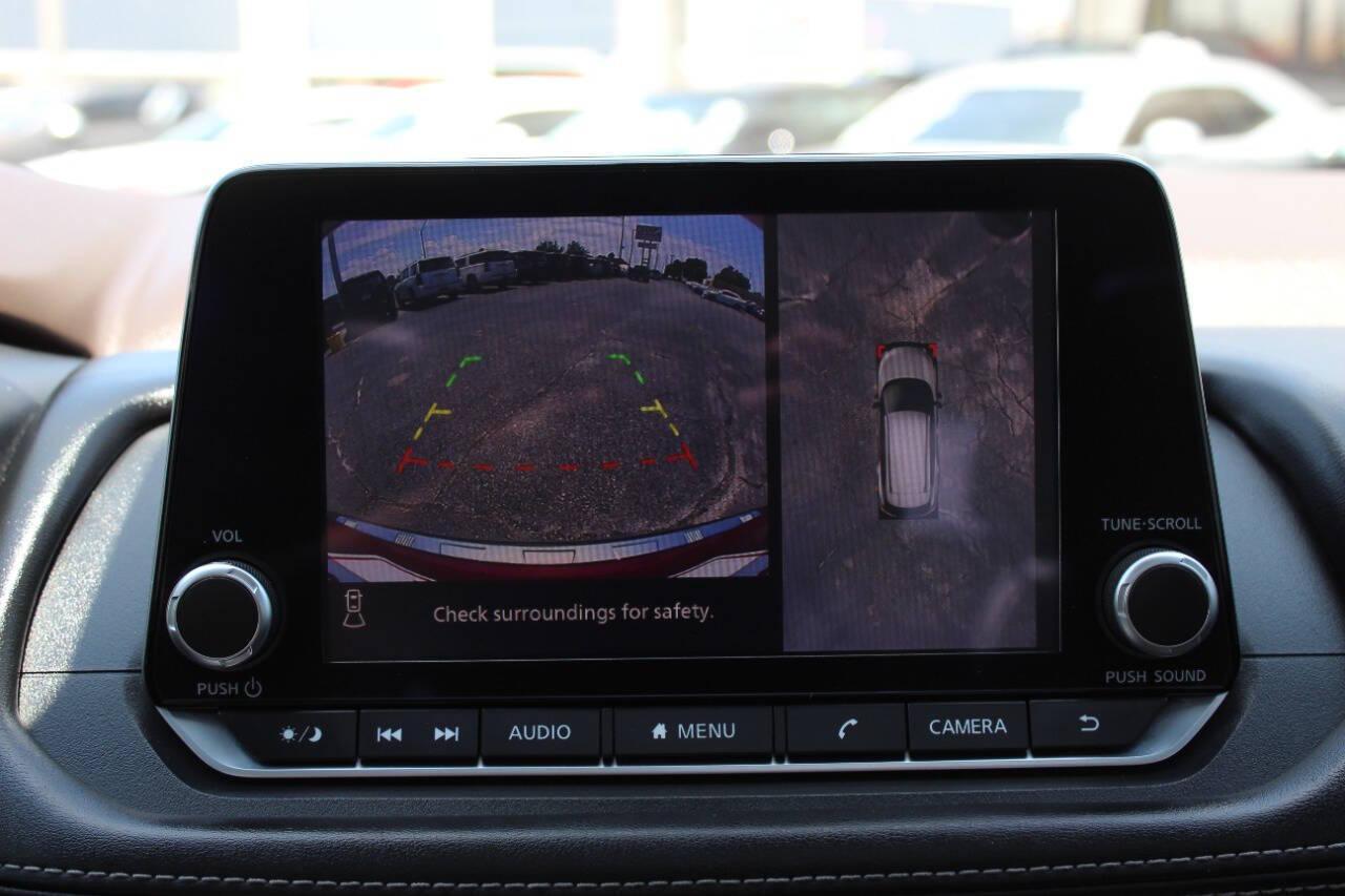 2021 Red Nissan Rogue SL (5N1AT3CA3MC) with an 2.5L L4 DOHC 16V engine, CVT transmission, located at 4301 NW 39th , Oklahoma City, OK, 73112, (405) 949-5600, 35.512135, -97.598671 - NO DRIVERS LICENCE -NO FULL COVERAGE INSURANCE - NO CREDIT CHECK. COME ON OVER TO SUPERSPORTS, TAKE A LOOK AND TEST DRIVE. PLEASE GIVE US A CALL AT (405) 949-5600. NO LICENCIA DE CONDUCIR - NO SEGURO DE COBERTURA TOTAL - NO VERIFICACION DE CREDITO. VISITENOS EN SUPERSPORTS, MIRE NU - Photo#18