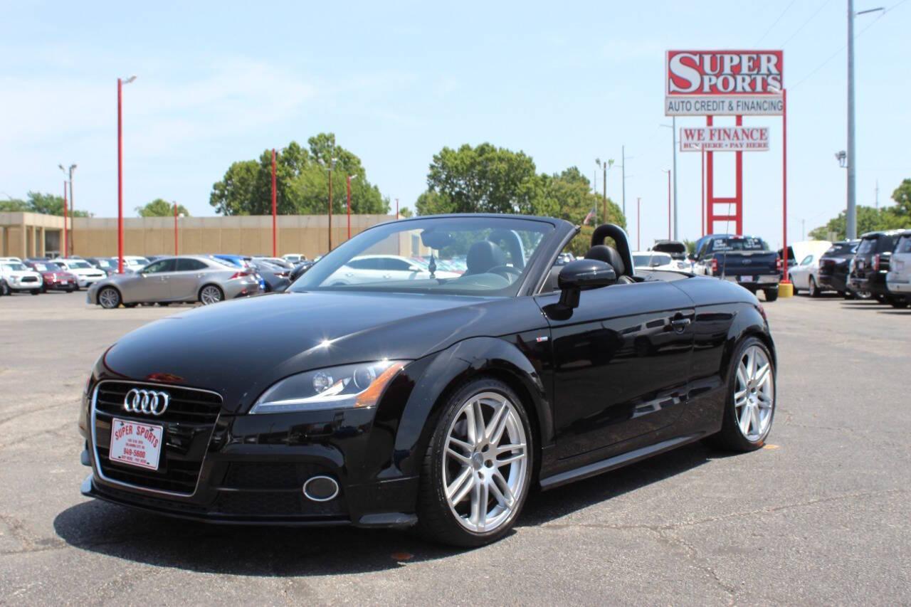 2011 Black Audi TT 2.0T Roadster quattro S tronic (TRU4FAFK1B1) with an 2.0L L4 DOHC 16V engine, 6-Speed Automatic transmission, located at 4301 NW 39th , Oklahoma City, OK, 73112, (405) 949-5600, 35.512135, -97.598671 - NO DRIVERS LICENCE -NO FULL COVERAGE INSURANCE - NO CREDIT CHECK. COME ON OVER TO SUPERSPORTS, TAKE A LOOK AND TEST DRIVE. PLEASE GIVE US A CALL AT (405) 949-5600. NO LICENCIA DE CONDUCIR - NO SEGURO DE COBERTURA TOTAL - NO VERIFICACION DE CREDITO. VISITENOS EN SUPERSPORTS, MIRE NUESTR - Photo#6
