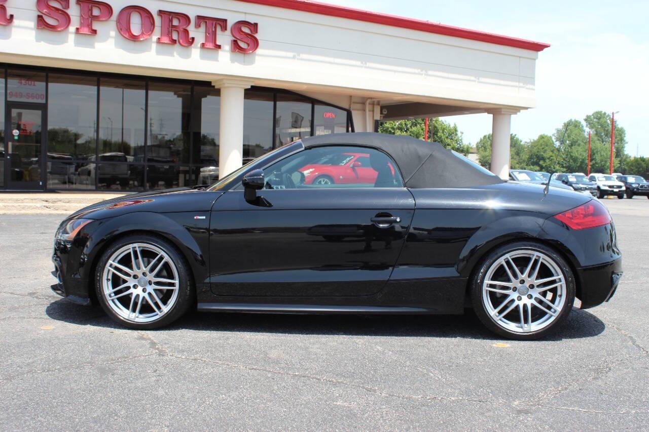2011 Black Audi TT 2.0T Roadster quattro S tronic (TRU4FAFK1B1) with an 2.0L L4 DOHC 16V engine, 6-Speed Automatic transmission, located at 4301 NW 39th , Oklahoma City, OK, 73112, (405) 949-5600, 35.512135, -97.598671 - NO DRIVERS LICENCE -NO FULL COVERAGE INSURANCE - NO CREDIT CHECK. COME ON OVER TO SUPERSPORTS, TAKE A LOOK AND TEST DRIVE. PLEASE GIVE US A CALL AT (405) 949-5600. NO LICENCIA DE CONDUCIR - NO SEGURO DE COBERTURA TOTAL - NO VERIFICACION DE CREDITO. VISITENOS EN SUPERSPORTS, MIRE NUESTR - Photo#11