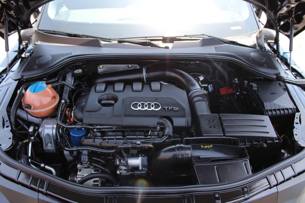 2011 Black Audi TT 2.0T Roadster quattro S tronic (TRU4FAFK1B1) with an 2.0L L4 DOHC 16V engine, 6-Speed Automatic transmission, located at 4301 NW 39th , Oklahoma City, OK, 73112, (405) 949-5600, 35.512135, -97.598671 - NO DRIVERS LICENCE -NO FULL COVERAGE INSURANCE - NO CREDIT CHECK. COME ON OVER TO SUPERSPORTS, TAKE A LOOK AND TEST DRIVE. PLEASE GIVE US A CALL AT (405) 949-5600. NO LICENCIA DE CONDUCIR - NO SEGURO DE COBERTURA TOTAL - NO VERIFICACION DE CREDITO. VISITENOS EN SUPERSPORTS, MIRE NUESTR - Photo#13