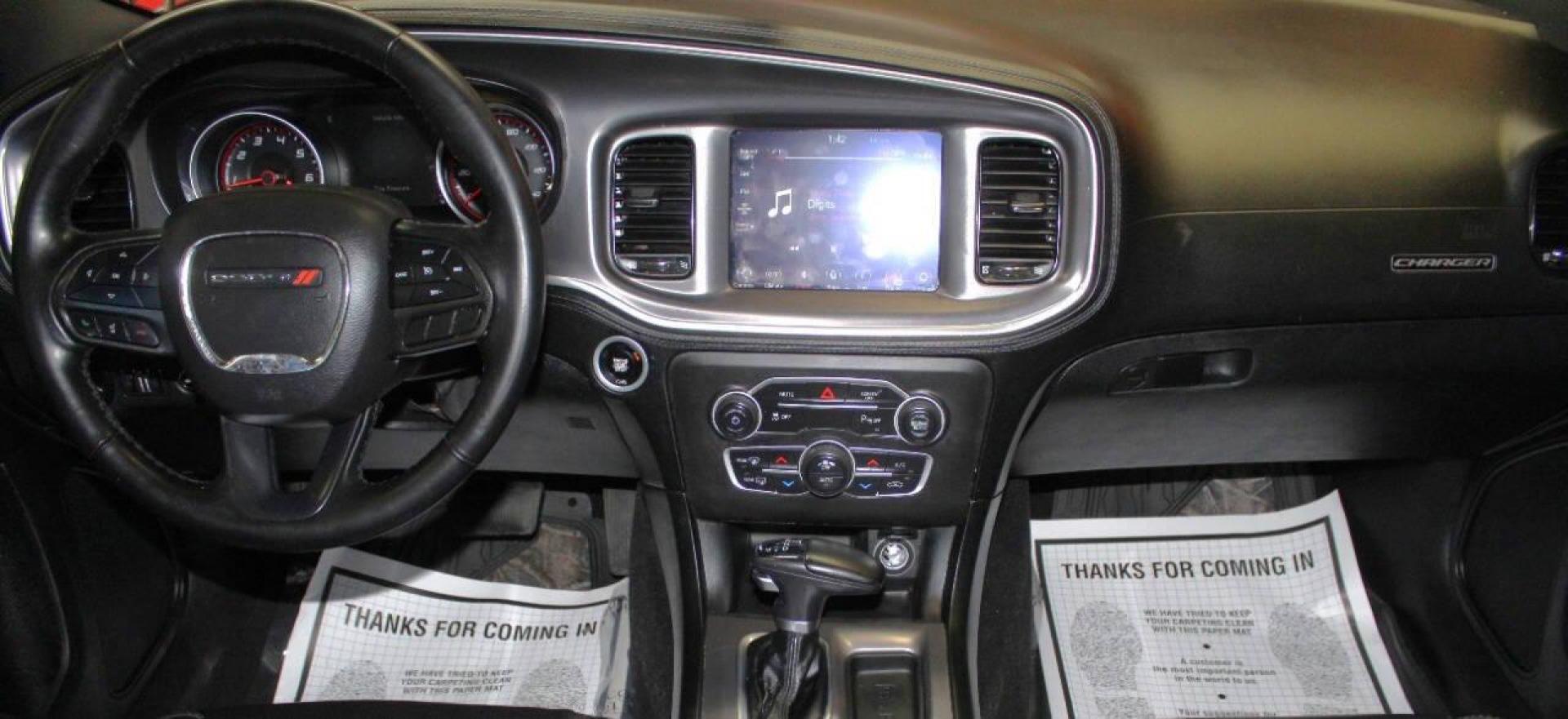 2021 White Dodge Charger R/T (2C3CDXCTXMH) with an 5.7L V8 OHV 16V engine, 8A transmission, located at 4301 NW 39th , Oklahoma City, OK, 73112, (405) 949-5600, 35.512135, -97.598671 - NO DRIVERS LICENCE -NO FULL COVERAGE INSURANCE - NO CREDIT CHECK. COME ON OVER TO SUPERSPORTS, TAKE A LOOK AND TEST DRIVE. PLEASE GIVE US A CALL AT (405) 949-5600. NO LICENCIA DE CONDUCIR - NO SEGURO DE COBERTURA TOTAL - NO VERIFICACION DE CREDITO. VISITENOS EN SUPERSPORTS, MIRE NU - Photo#20