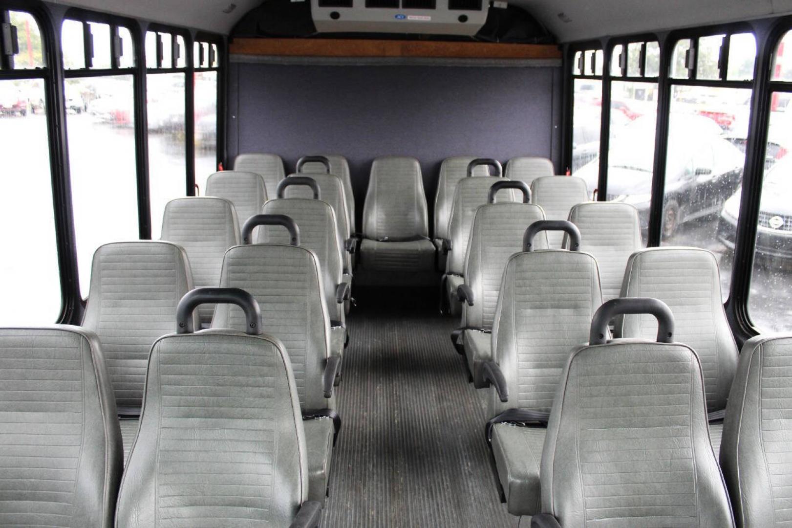 2013 White Ford E-Series E450 (1FDFE4FS2DD) with an 6.8L V10 6.8L V10 engine, Unspecified transmission, located at 4301 NW 39th , Oklahoma City, OK, 73112, (405) 949-5600, 35.512135, -97.598671- Photo#15