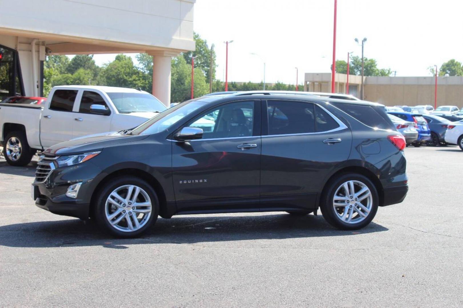 2020 Gray Chevrolet Equinox Premier 2.0 2WD (2GNAXPEX0L6) with an 2.0L L4 DOHC 16V engine, 9A transmission, located at 4301 NW 39th , Oklahoma City, OK, 73112, (405) 949-5600, 35.512135, -97.598671 - NO DRIVERS LICENCE -NO FULL COVERAGE INSURANCE - NO CREDIT CHECK. COME ON OVER TO SUPERSPORTS, TAKE A LOOK AND TEST DRIVE. PLEASE GIVE US A CALL AT (405) 949-5600. NO LICENCIA DE CONDUCIR - NO SEGURO DE COBERTURA TOTAL - NO VERIFICACION DE CREDITO. VISITENOS EN SUPERSPORTS, MIRE - Photo#6