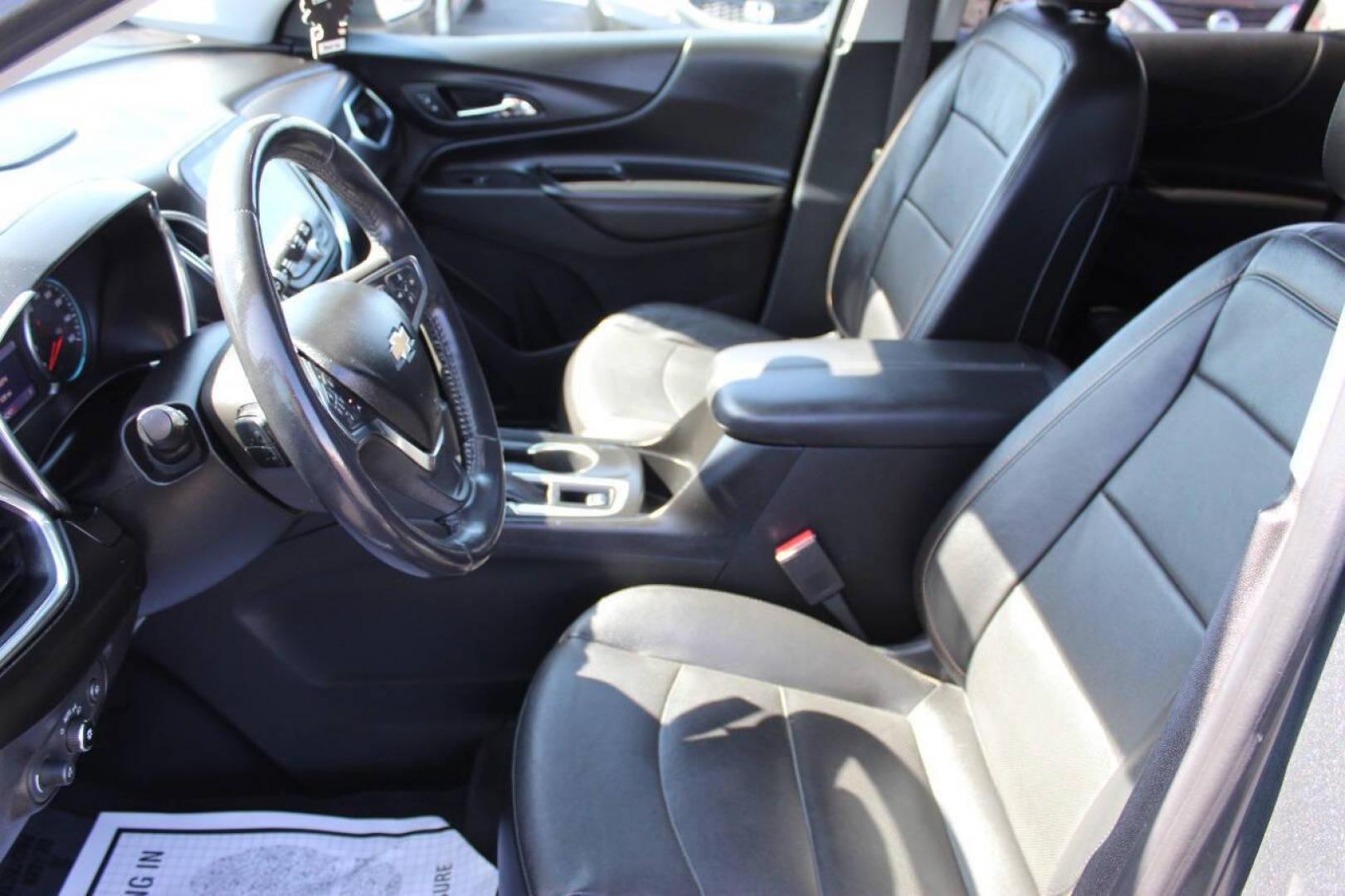 2020 Gray Chevrolet Equinox Premier 2.0 2WD (2GNAXPEX0L6) with an 2.0L L4 DOHC 16V engine, 9A transmission, located at 4301 NW 39th , Oklahoma City, OK, 73112, (405) 949-5600, 35.512135, -97.598671 - NO DRIVERS LICENCE -NO FULL COVERAGE INSURANCE - NO CREDIT CHECK. COME ON OVER TO SUPERSPORTS, TAKE A LOOK AND TEST DRIVE. PLEASE GIVE US A CALL AT (405) 949-5600. NO LICENCIA DE CONDUCIR - NO SEGURO DE COBERTURA TOTAL - NO VERIFICACION DE CREDITO. VISITENOS EN SUPERSPORTS, MIRE - Photo#18