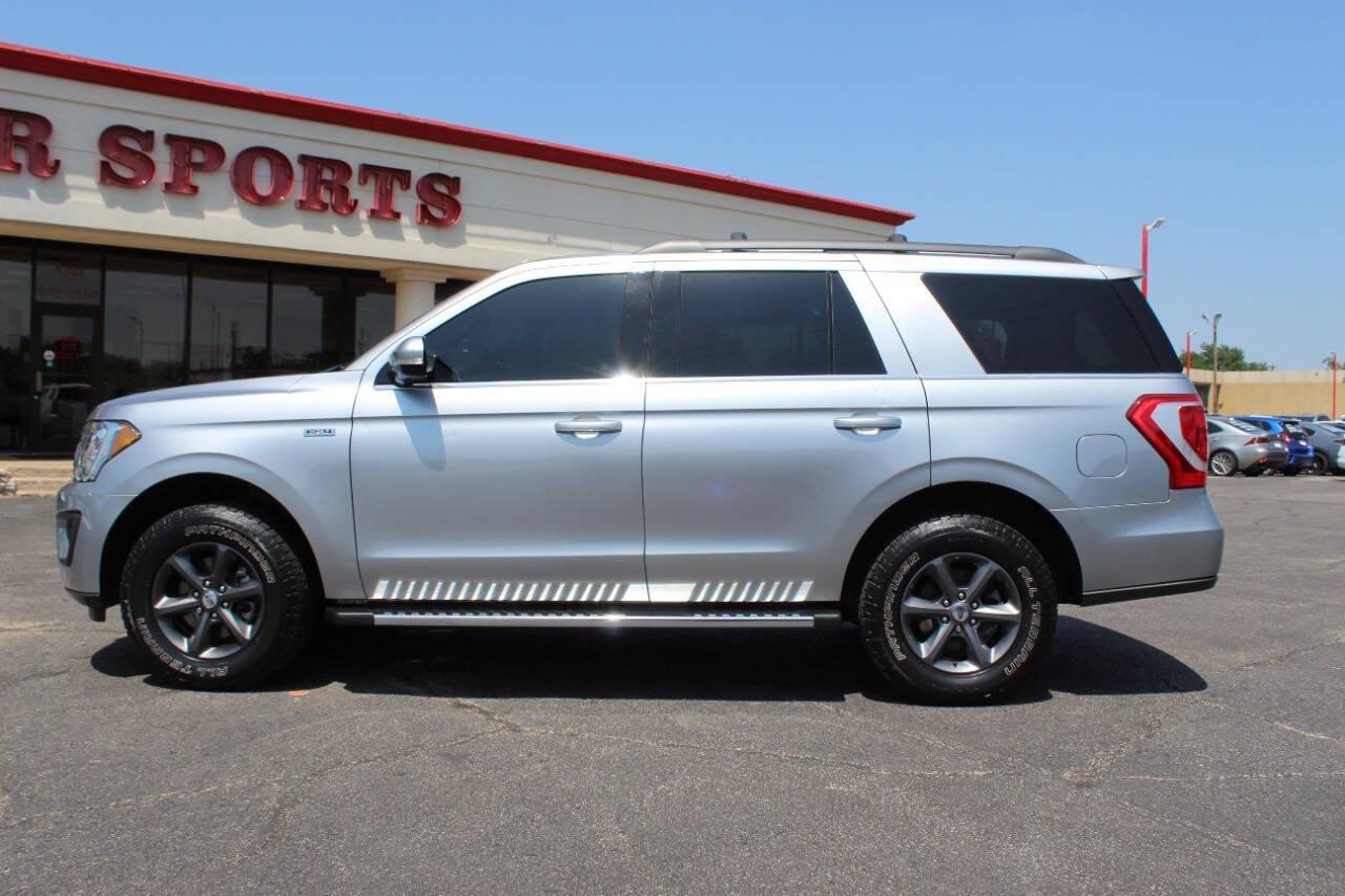 2021 Silver Ford Expedition XLT 4WD (1FMJU1JT2ME) with an 3.5L V6 Twin Turbocharger 3.5L V6 engine, Automatic 10-Speed transmission, located at 4301 NW 39th , Oklahoma City, OK, 73112, (405) 949-5600, 35.512135, -97.598671 - NO DRIVERS LICENCE -NO FULL COVERAGE INSURANCE - NO CREDIT CHECK. COME ON OVER TO SUPERSPORTS, TAKE A LOOK AND TEST DRIVE. PLEASE GIVE US A CALL AT (405) 949-5600. NO LICENCIA DE CONDUCIR - NO SEGURO DE COBERTURA TOTAL - NO VERIFICACION DE CREDITO. VISITENOS EN SUPERSPORTS, MIRE - Photo#5