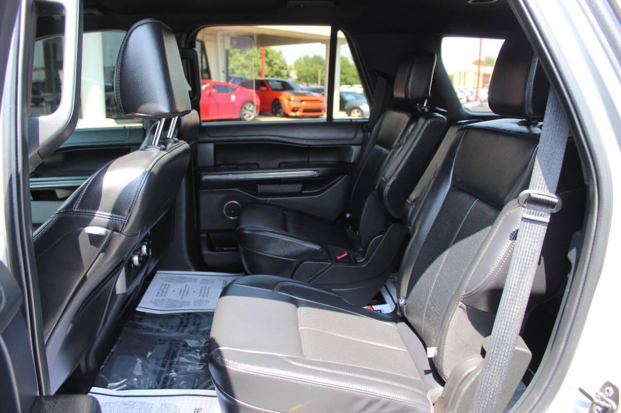 2021 Silver Ford Expedition XLT 4WD (1FMJU1JT2ME) with an 3.5L V6 Twin Turbocharger 3.5L V6 engine, Automatic 10-Speed transmission, located at 4301 NW 39th , Oklahoma City, OK, 73112, (405) 949-5600, 35.512135, -97.598671 - NO DRIVERS LICENCE -NO FULL COVERAGE INSURANCE - NO CREDIT CHECK. COME ON OVER TO SUPERSPORTS, TAKE A LOOK AND TEST DRIVE. PLEASE GIVE US A CALL AT (405) 949-5600. NO LICENCIA DE CONDUCIR - NO SEGURO DE COBERTURA TOTAL - NO VERIFICACION DE CREDITO. VISITENOS EN SUPERSPORTS, MIRE - Photo#13