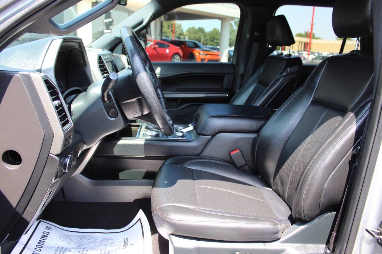 2021 Silver Ford Expedition XLT 4WD (1FMJU1JT2ME) with an 3.5L V6 Twin Turbocharger 3.5L V6 engine, Automatic 10-Speed transmission, located at 4301 NW 39th , Oklahoma City, OK, 73112, (405) 949-5600, 35.512135, -97.598671 - NO DRIVERS LICENCE -NO FULL COVERAGE INSURANCE - NO CREDIT CHECK. COME ON OVER TO SUPERSPORTS, TAKE A LOOK AND TEST DRIVE. PLEASE GIVE US A CALL AT (405) 949-5600. NO LICENCIA DE CONDUCIR - NO SEGURO DE COBERTURA TOTAL - NO VERIFICACION DE CREDITO. VISITENOS EN SUPERSPORTS, MIRE - Photo#17
