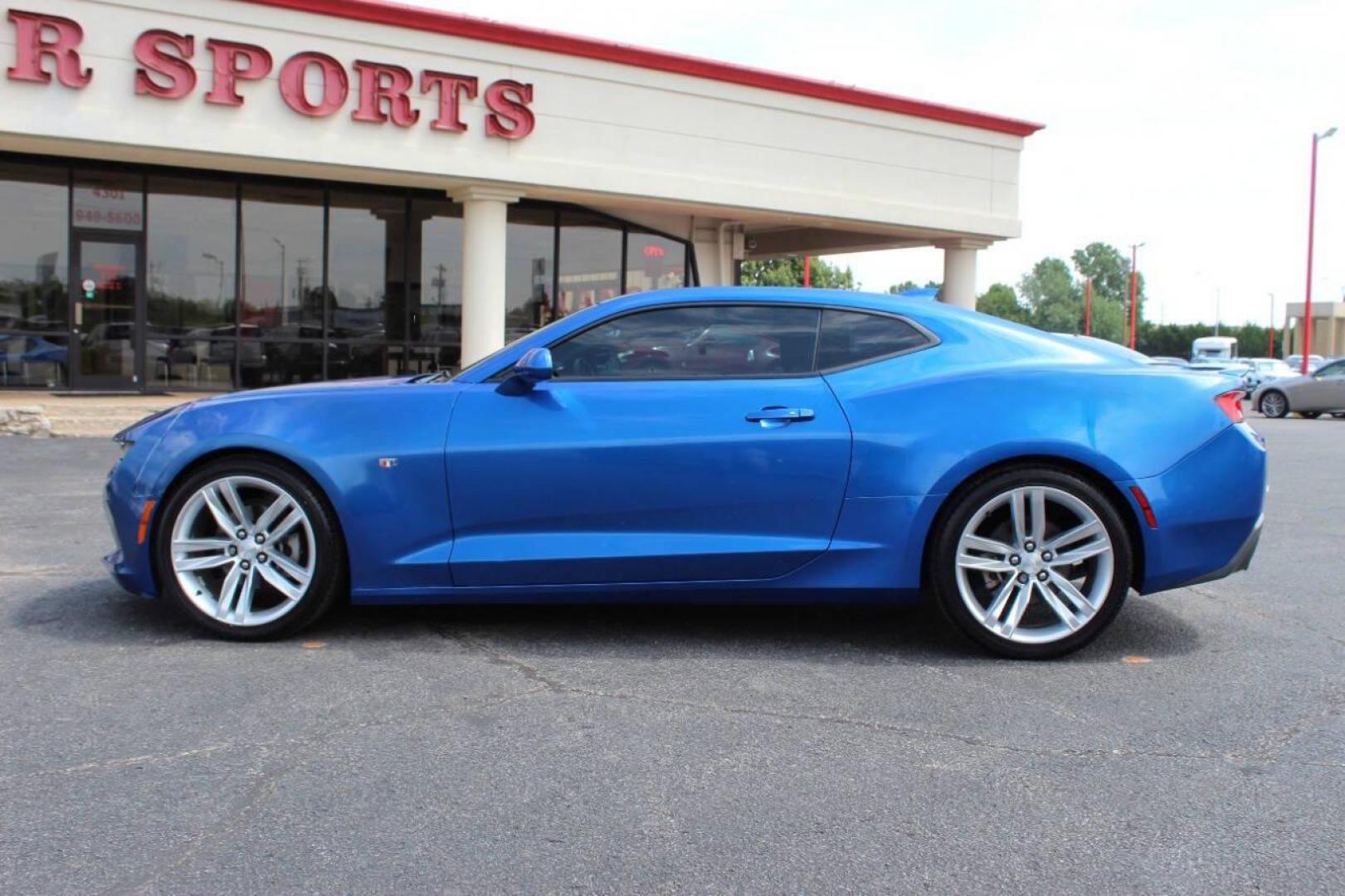 2017 Blue Chevrolet Camaro 1LT Coupe (1G1FB1RS8H0) with an 3.6L V6 DOHC 24V engine, 6A transmission, located at 4301 NW 39th , Oklahoma City, OK, 73112, (405) 949-5600, 35.512135, -97.598671 - NO DRIVERS LICENCE NO-FULL COVERAGE INSURANCE-NO CREDIT CHECK. COME ON OVER TO SUPERSPORTS AND TAKE A LOOK AND TEST DRIVE. PLEASE GIVE US A CALL AT (405) 949-5600. NO LICENSIA DE MANEJAR- NO SEGURO DE COBERTURA TOTAL- NO VERIFICACCION DE CREDITO. POR FAVOR VENGAN A SUPERSPORTS, ECHE UN - Photo#6