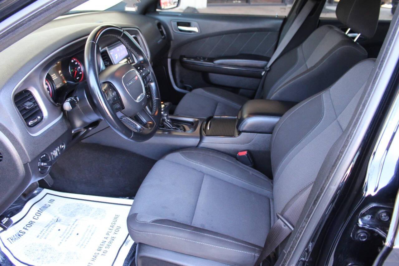 2022 Black Dodge Charger SXT (2C3CDXBGXNH) with an 3.6L V6 DOHC 24V engine, 8A transmission, located at 4301 NW 39th , Oklahoma City, OK, 73112, (405) 949-5600, 35.512135, -97.598671 - NO DRIVERS LICENCE NO-FULL COVERAGE INSURANCE-NO CREDIT CHECK. COME ON OVER TO SUPERSPORTS AND TAKE A LOOK AND TEST DRIVE. PLEASE GIVE US A CALL AT (405) 949-5600. NO LICENSIA DE MANEJAR- NO SEGURO DE COBERTURA TOTAL- NO VERIFICACCION DE CREDITO. POR FAVOR VENGAN A SUPERSPORTS, ECHE UN - Photo#15