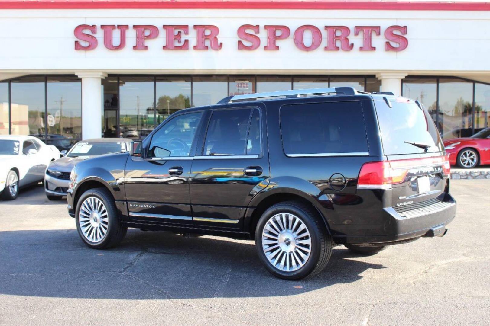 2017 Black Lincoln Navigator Select 2WD (5LMJJ2HT3HE) with an 3.5L V6 DOHC 24V FFV engine, 6A transmission, located at 4301 NW 39th , Oklahoma City, OK, 73112, (405) 949-5600, 35.512135, -97.598671 - Photo#5