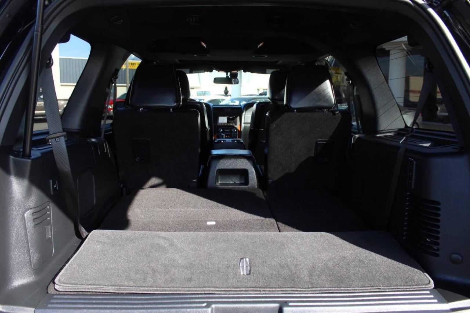2017 Black Lincoln Navigator Select 2WD (5LMJJ2HT3HE) with an 3.5L V6 DOHC 24V FFV engine, 6A transmission, located at 4301 NW 39th , Oklahoma City, OK, 73112, (405) 949-5600, 35.512135, -97.598671 - Photo#14