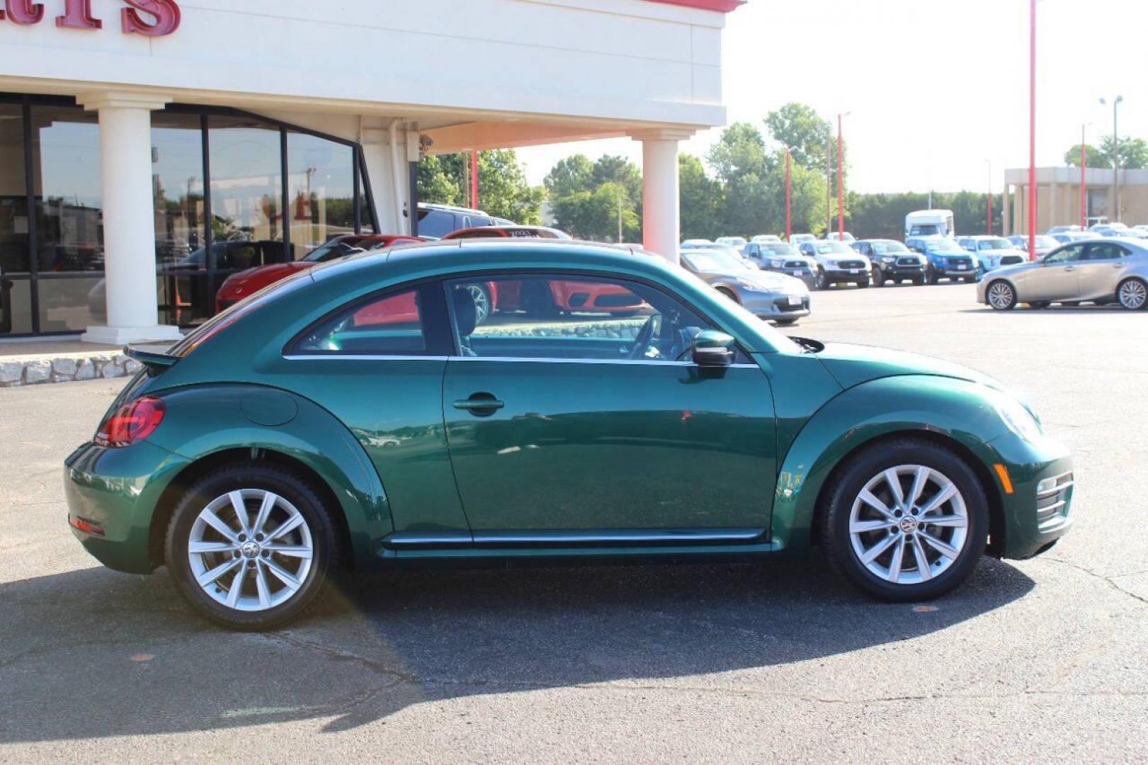 2018 Green Volkswagen Beetle 2.0T SE (3VWJD7AT8JM) with an 2.0L L4 DOHC 16V engine, 6A transmission, located at 4301 NW 39th , Oklahoma City, OK, 73112, (405) 949-5600, 35.512135, -97.598671 - Photo#3