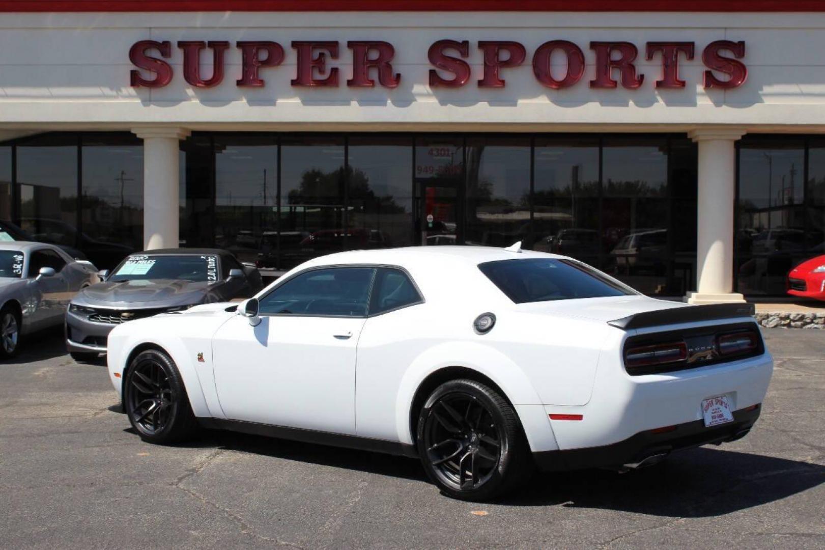 2023 White Dodge Challenger R/T Scat Pack (2C3CDZFJ0PH) with an 6.2L V8 OHV 16V engine, 6A transmission, located at 4301 NW 39th , Oklahoma City, OK, 73112, (405) 949-5600, 35.512135, -97.598671 - Photo#5