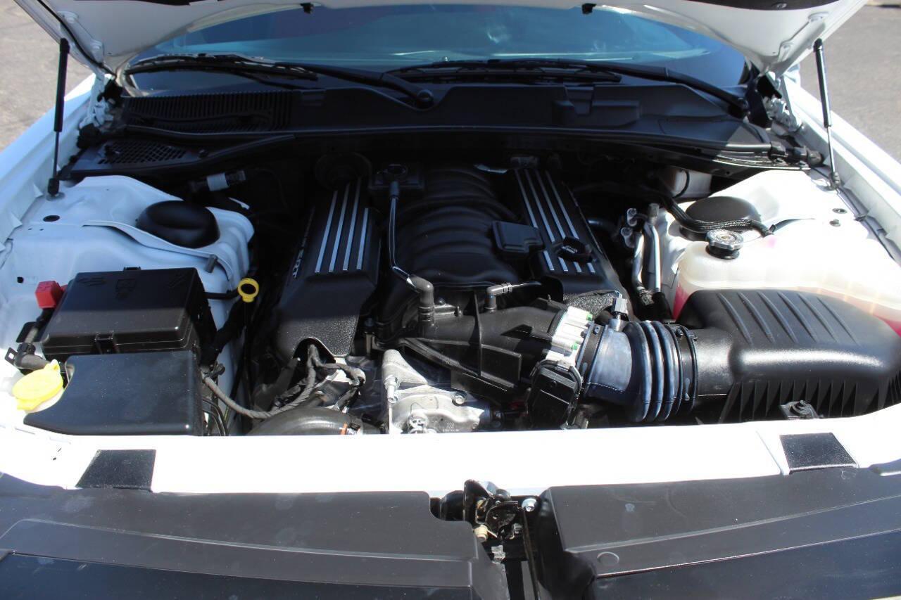 2023 White Dodge Challenger R/T Scat Pack (2C3CDZFJ0PH) with an 6.2L V8 OHV 16V engine, 6A transmission, located at 4301 NW 39th , Oklahoma City, OK, 73112, (405) 949-5600, 35.512135, -97.598671 - NO DRIVERS LICENCE -NO FULL COVERAGE INSURANCE - NO CREDIT CHECK. COME ON OVER TO SUPERSPORTS, TAKE A LOOK AND TEST DRIVE. PLEASE GIVE US A CALL AT (405) 949-5600. NO LICENCIA DE CONDUCIR - NO SEGURO DE COBERTURA TOTAL - NO VERIFICACION DE CREDITO. VISITENOS EN SUPERSPORTS, MIRE NUESTRO - Photo#19