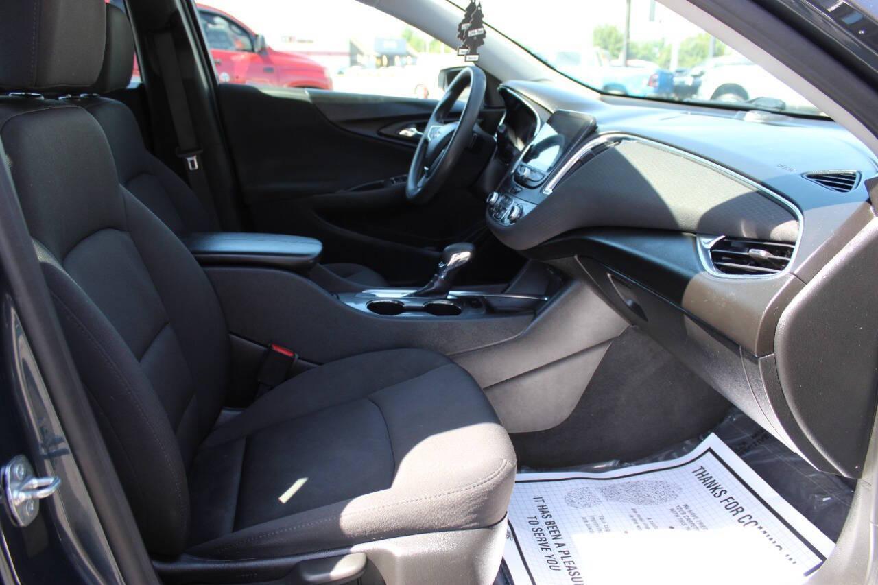 2021 Charcoal Chevrolet Malibu LT (1G1ZD5STXMF) with an 1.5L L4 DOHC 16V engine, 6A transmission, located at 4301 NW 39th , Oklahoma City, OK, 73112, (405) 949-5600, 35.512135, -97.598671 - Photo#8