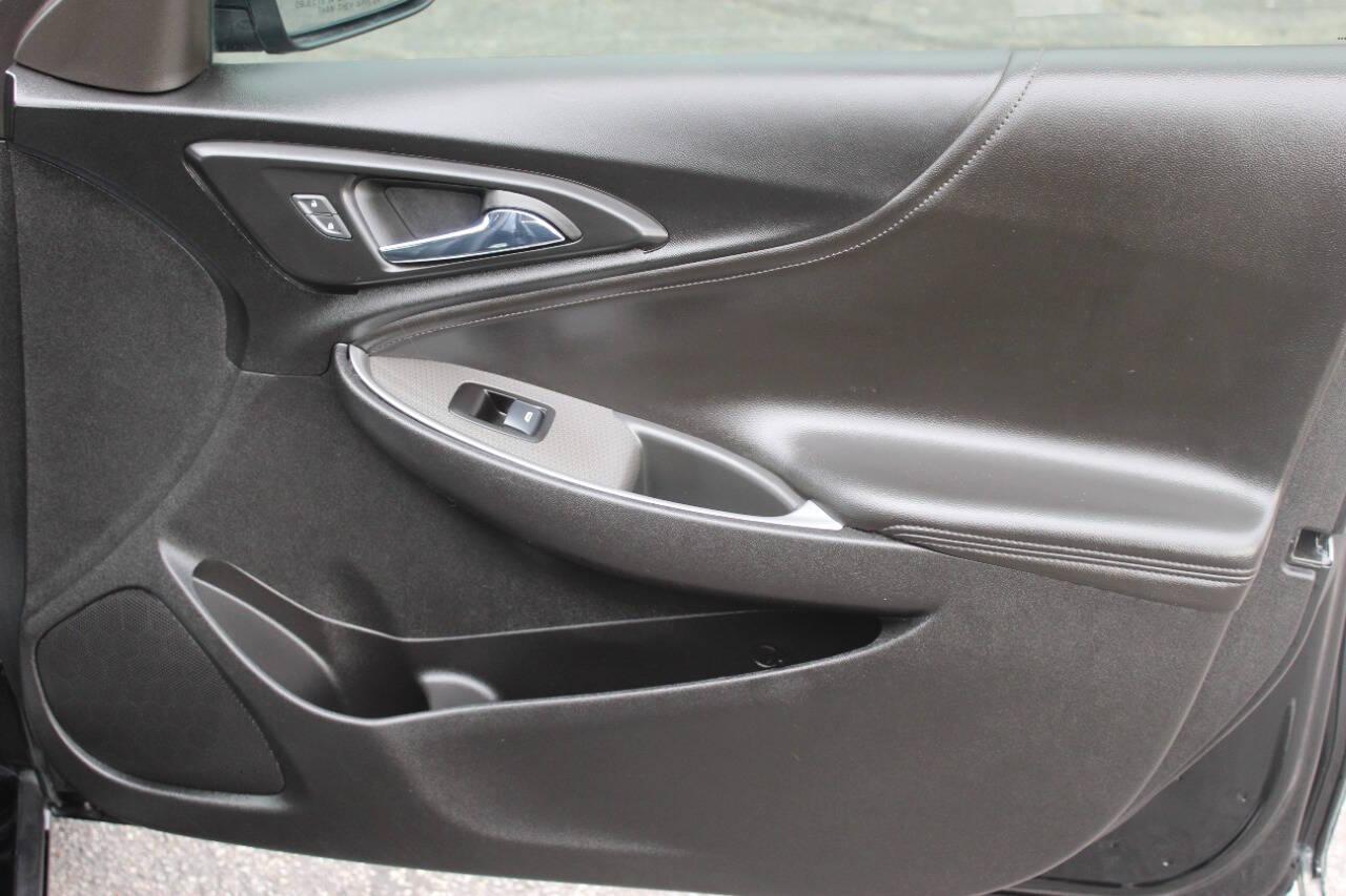 2022 Black Chevrolet Malibu LT (1G1ZD5ST5NF) with an 1.5L L4 DOHC 16V engine, 6A transmission, located at 4301 NW 39th , Oklahoma City, OK, 73112, (405) 949-5600, 35.512135, -97.598671 - NO DRIVERS LICENCE -NO FULL COVERAGE INSURANCE - NO CREDIT CHECK. COME ON OVER TO SUPERSPORTS, TAKE A LOOK AND TEST DRIVE. PLEASE GIVE US A CALL AT (405) 949-5600. NO LICENCIA DE CONDUCIR - NO SEGURO DE COBERTURA TOTAL - NO VERIFICACION DE CREDITO. VISITENOS EN SUPERSPORTS, MIRE NUESTRO - Photo#9