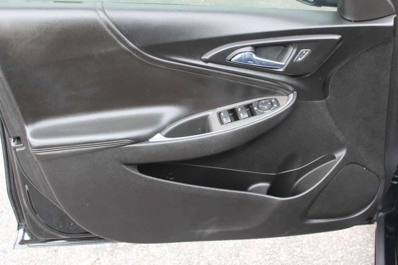 2022 Black Chevrolet Malibu LT (1G1ZD5ST5NF) with an 1.5L L4 DOHC 16V engine, 6A transmission, located at 4301 NW 39th , Oklahoma City, OK, 73112, (405) 949-5600, 35.512135, -97.598671 - NO DRIVERS LICENCE -NO FULL COVERAGE INSURANCE - NO CREDIT CHECK. COME ON OVER TO SUPERSPORTS, TAKE A LOOK AND TEST DRIVE. PLEASE GIVE US A CALL AT (405) 949-5600. NO LICENCIA DE CONDUCIR - NO SEGURO DE COBERTURA TOTAL - NO VERIFICACION DE CREDITO. VISITENOS EN SUPERSPORTS, MIRE NUESTRO - Photo#16