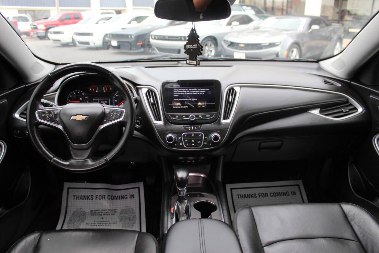 2022 Black Chevrolet Malibu LT (1G1ZD5ST5NF) with an 1.5L L4 DOHC 16V engine, 6A transmission, located at 4301 NW 39th , Oklahoma City, OK, 73112, (405) 949-5600, 35.512135, -97.598671 - NO DRIVERS LICENCE -NO FULL COVERAGE INSURANCE - NO CREDIT CHECK. COME ON OVER TO SUPERSPORTS, TAKE A LOOK AND TEST DRIVE. PLEASE GIVE US A CALL AT (405) 949-5600. NO LICENCIA DE CONDUCIR - NO SEGURO DE COBERTURA TOTAL - NO VERIFICACION DE CREDITO. VISITENOS EN SUPERSPORTS, MIRE NUESTRO - Photo#17