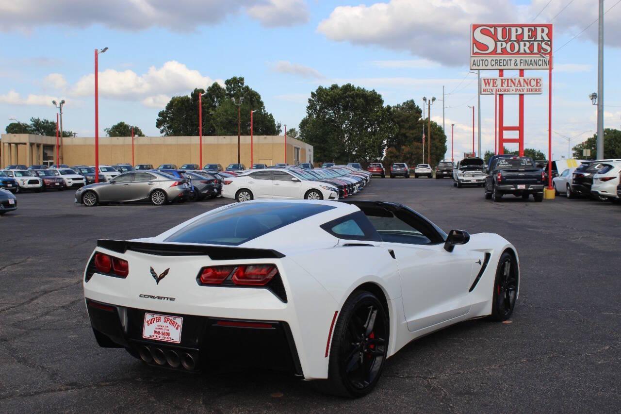 2016 White Chevrolet Corvette Z51 2LT Coupe Automatic (1G1YK2D73G5) with an 6.2L V8 6.2L V8 engine, Automatic 8-Speed transmission, located at 4301 NW 39th , Oklahoma City, OK, 73112, (405) 949-5600, 35.512135, -97.598671 - NO DRIVERS LICENCE -NO FULL COVERAGE INSURANCE - NO CREDIT CHECK. COME ON OVER TO SUPERSPORTS, TAKE A LOOK AND TEST DRIVE. PLEASE GIVE US A CALL AT (405) 949-5600. NO LICENCIA DE CONDUCIR - NO SEGURO DE COBERTURA TOTAL - NO VERIFICACION DE CREDITO. VISITENOS EN SUPERSPORTS, MIRE NUESTRO - Photo#9