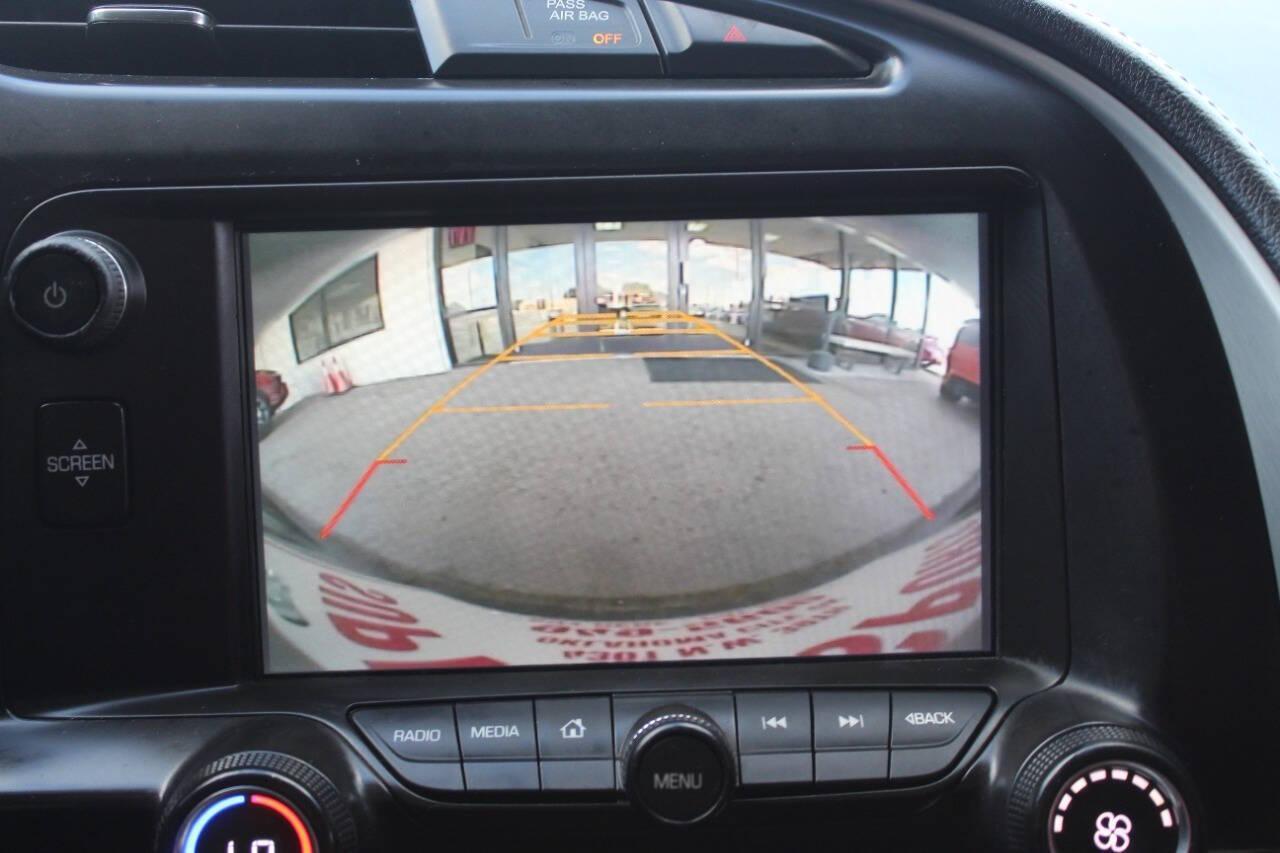 2016 White Chevrolet Corvette Z51 2LT Coupe Automatic (1G1YK2D73G5) with an 6.2L V8 6.2L V8 engine, Automatic 8-Speed transmission, located at 4301 NW 39th , Oklahoma City, OK, 73112, (405) 949-5600, 35.512135, -97.598671 - NO DRIVERS LICENCE -NO FULL COVERAGE INSURANCE - NO CREDIT CHECK. COME ON OVER TO SUPERSPORTS, TAKE A LOOK AND TEST DRIVE. PLEASE GIVE US A CALL AT (405) 949-5600. NO LICENCIA DE CONDUCIR - NO SEGURO DE COBERTURA TOTAL - NO VERIFICACION DE CREDITO. VISITENOS EN SUPERSPORTS, MIRE NUESTRO - Photo#17