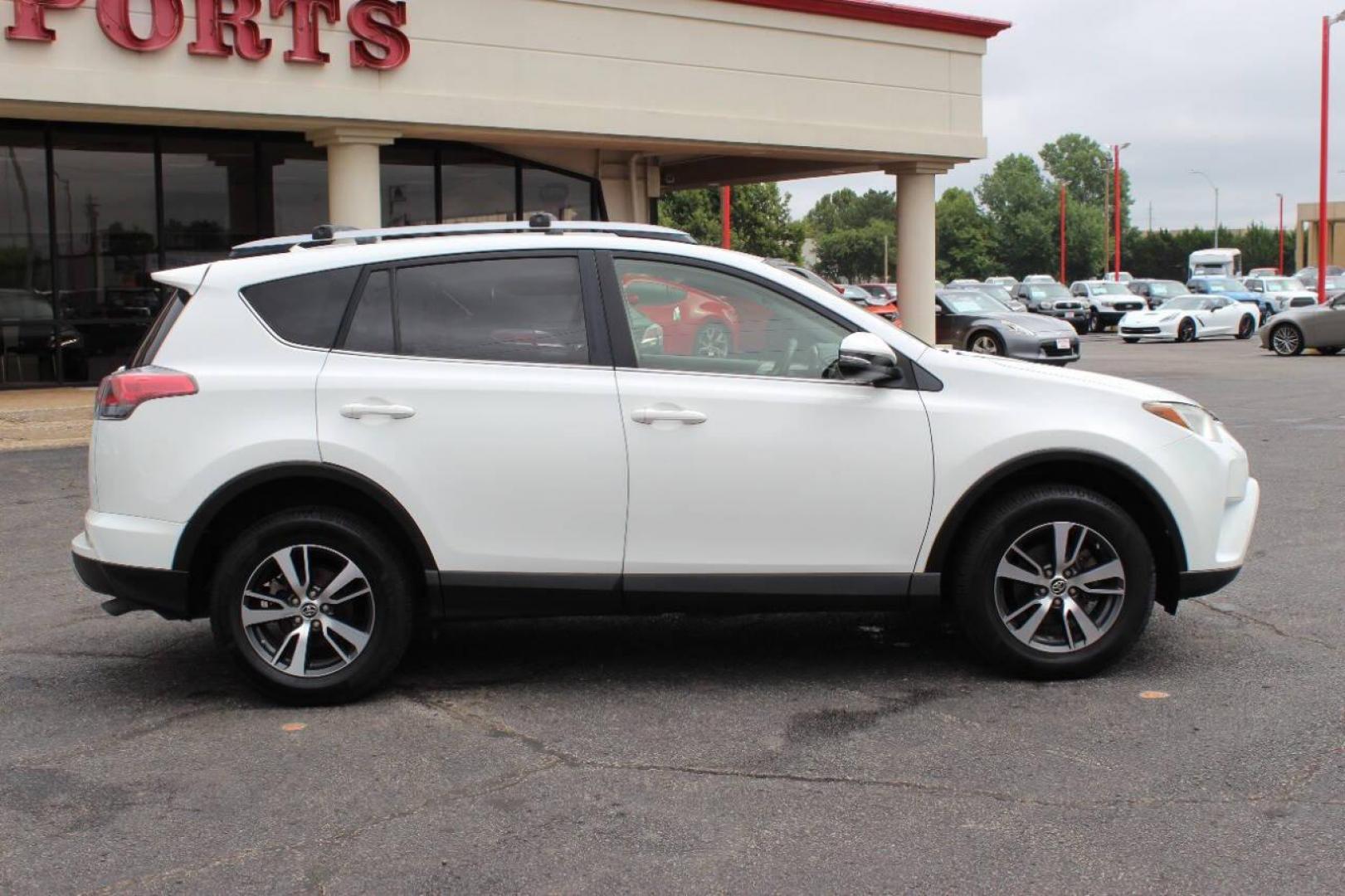 2017 White Toyota RAV4 XLE FWD (JTMWFREV0HJ) with an 2.5L L4 DOHC 16V engine, 6A transmission, located at 4301 NW 39th , Oklahoma City, OK, 73112, (405) 949-5600, 35.512135, -97.598671 - NO DRIVERS LICENCE -NO FULL COVERAGE INSURANCE - NO CREDIT CHECK. COME ON OVER TO SUPERSPORTS, TAKE A LOOK AND TEST DRIVE. PLEASE GIVE US A CALL AT (405) 949-5600. NO LICENCIA DE CONDUCIR - NO SEGURO DE COBERTURA TOTAL - NO VERIFICACION DE CREDITO. VISITENOS EN SUPERSPORTS, MIRE NUESTRO - Photo#3