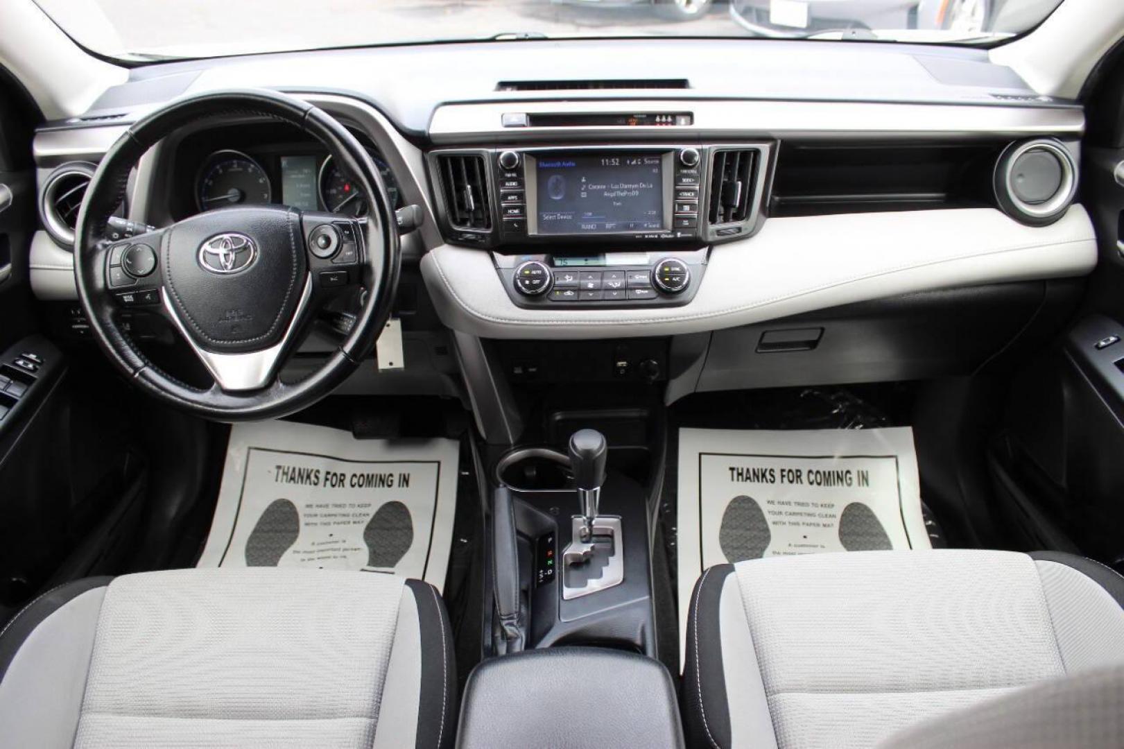 2017 White Toyota RAV4 XLE FWD (JTMWFREV0HJ) with an 2.5L L4 DOHC 16V engine, 6A transmission, located at 4301 NW 39th , Oklahoma City, OK, 73112, (405) 949-5600, 35.512135, -97.598671 - NO DRIVERS LICENCE -NO FULL COVERAGE INSURANCE - NO CREDIT CHECK. COME ON OVER TO SUPERSPORTS, TAKE A LOOK AND TEST DRIVE. PLEASE GIVE US A CALL AT (405) 949-5600. NO LICENCIA DE CONDUCIR - NO SEGURO DE COBERTURA TOTAL - NO VERIFICACION DE CREDITO. VISITENOS EN SUPERSPORTS, MIRE NUESTRO - Photo#18