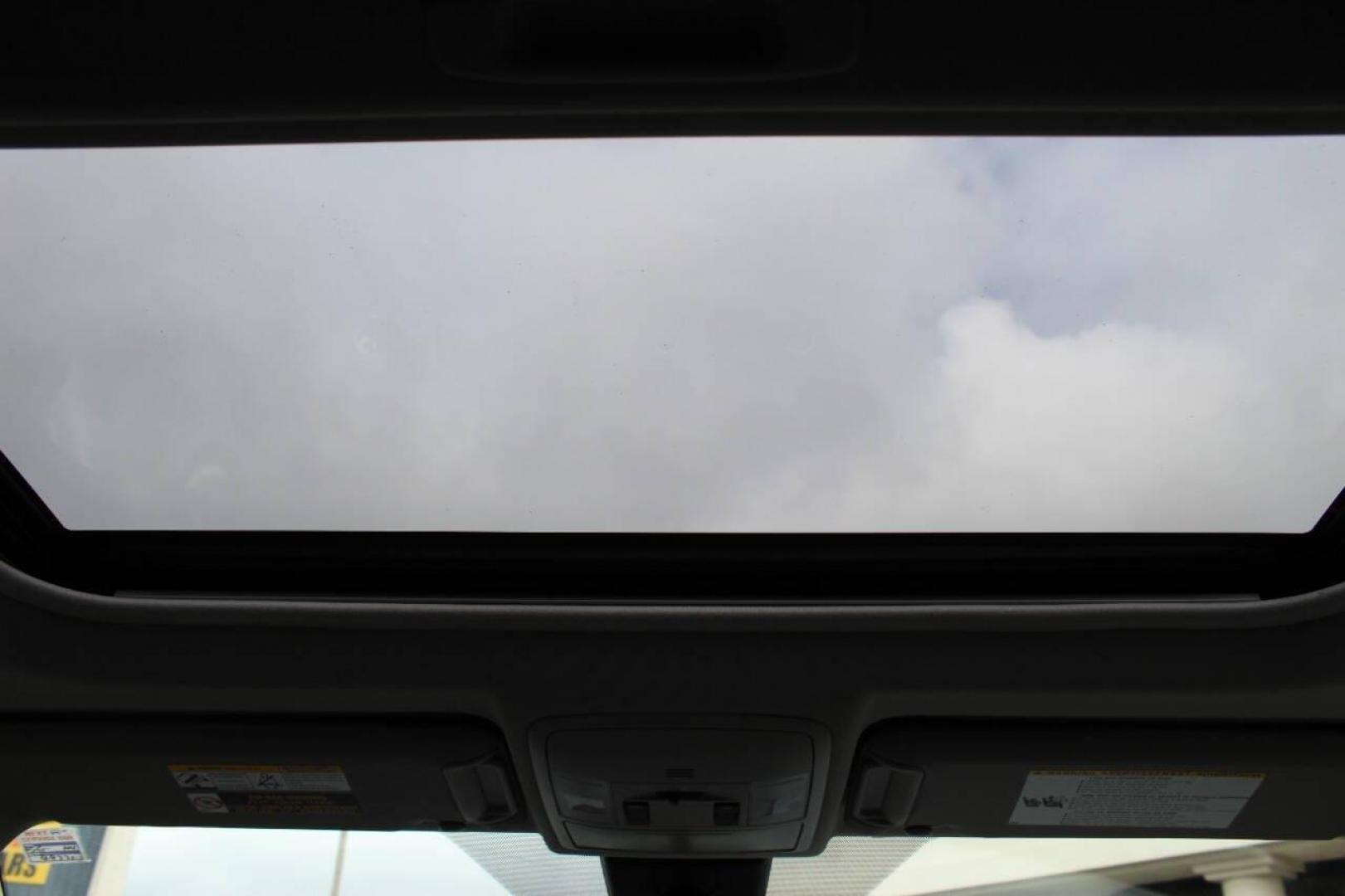 2017 White Toyota RAV4 XLE FWD (JTMWFREV0HJ) with an 2.5L L4 DOHC 16V engine, 6A transmission, located at 4301 NW 39th , Oklahoma City, OK, 73112, (405) 949-5600, 35.512135, -97.598671 - NO DRIVERS LICENCE -NO FULL COVERAGE INSURANCE - NO CREDIT CHECK. COME ON OVER TO SUPERSPORTS, TAKE A LOOK AND TEST DRIVE. PLEASE GIVE US A CALL AT (405) 949-5600. NO LICENCIA DE CONDUCIR - NO SEGURO DE COBERTURA TOTAL - NO VERIFICACION DE CREDITO. VISITENOS EN SUPERSPORTS, MIRE NUESTRO - Photo#19