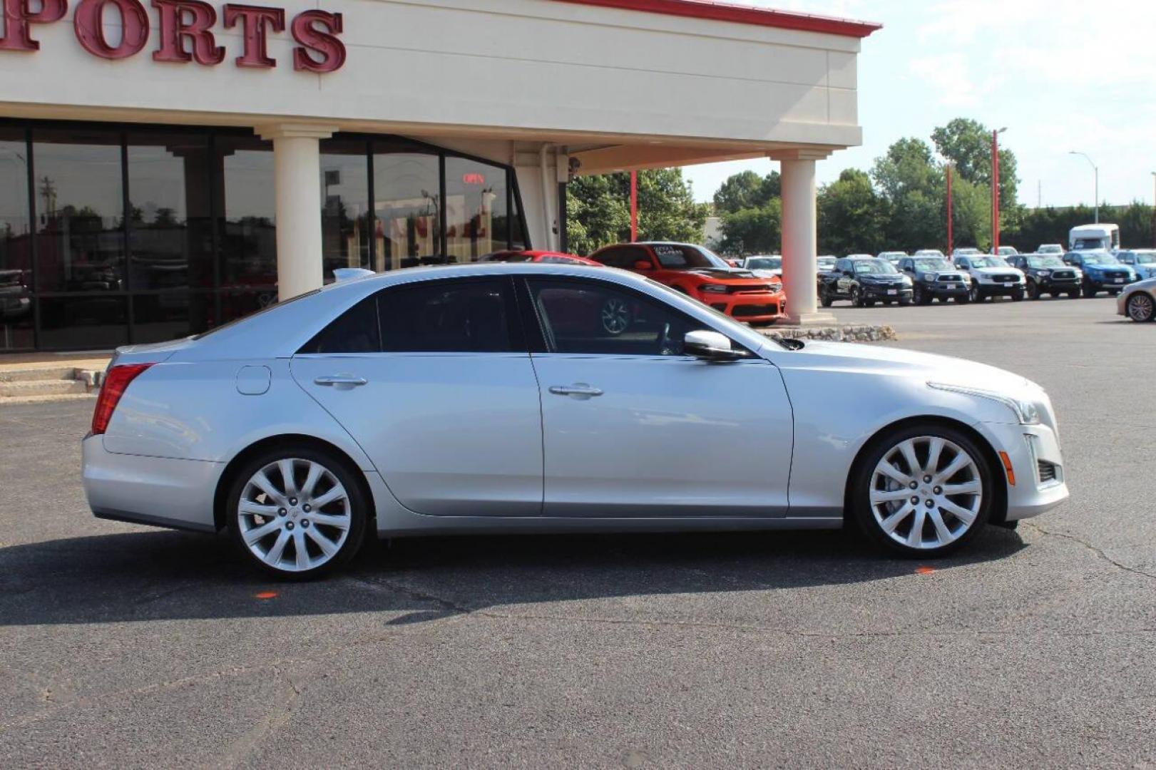 2018 Silver Cadillac CTS 2.0L Turbo Luxury RWD (1G6AR5SX3J0) with an 2.0L L4 DOHC 24V TURBO engine, 6A transmission, located at 4301 NW 39th , Oklahoma City, OK, 73112, (405) 949-5600, 35.512135, -97.598671 - NO DRIVERS LICENCE -NO FULL COVERAGE INSURANCE - NO CREDIT CHECK. COME ON OVER TO SUPERSPORTS, TAKE A LOOK AND TEST DRIVE. PLEASE GIVE US A CALL AT (405) 949-5600. NO LICENCIA DE CONDUCIR - NO SEGURO DE COBERTURA TOTAL - NO VERIFICACION DE CREDITO. VISITENOS EN SUPERSPORTS, MIRE NUESTRO - Photo#3