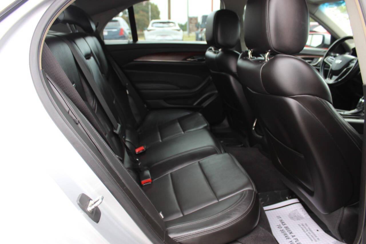 2018 Silver Cadillac CTS 2.0L Turbo Luxury RWD (1G6AR5SX3J0) with an 2.0L L4 DOHC 24V TURBO engine, 6A transmission, located at 4301 NW 39th , Oklahoma City, OK, 73112, (405) 949-5600, 35.512135, -97.598671 - NO DRIVERS LICENCE -NO FULL COVERAGE INSURANCE - NO CREDIT CHECK. COME ON OVER TO SUPERSPORTS, TAKE A LOOK AND TEST DRIVE. PLEASE GIVE US A CALL AT (405) 949-5600. NO LICENCIA DE CONDUCIR - NO SEGURO DE COBERTURA TOTAL - NO VERIFICACION DE CREDITO. VISITENOS EN SUPERSPORTS, MIRE NUESTRO - Photo#10