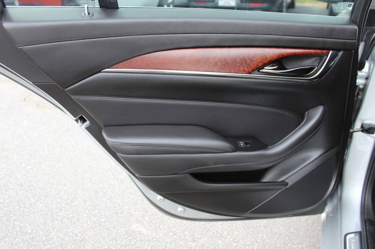 2018 Silver Cadillac CTS 2.0L Turbo Luxury RWD (1G6AR5SX3J0) with an 2.0L L4 DOHC 24V TURBO engine, 6A transmission, located at 4301 NW 39th , Oklahoma City, OK, 73112, (405) 949-5600, 35.512135, -97.598671 - NO DRIVERS LICENCE -NO FULL COVERAGE INSURANCE - NO CREDIT CHECK. COME ON OVER TO SUPERSPORTS, TAKE A LOOK AND TEST DRIVE. PLEASE GIVE US A CALL AT (405) 949-5600. NO LICENCIA DE CONDUCIR - NO SEGURO DE COBERTURA TOTAL - NO VERIFICACION DE CREDITO. VISITENOS EN SUPERSPORTS, MIRE NUESTRO - Photo#14