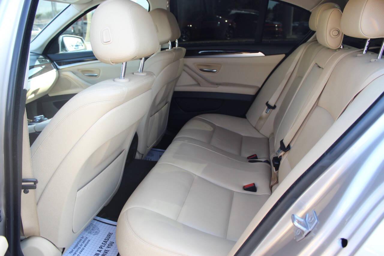 2016 Beige BMW 5 Series 528i (WBA5A5C57GG) with an 2.0L I4 Turbocharger 2.0L I4 engine, Automatic 8-Speed transmission, located at 4301 NW 39th , Oklahoma City, OK, 73112, (405) 949-5600, 35.512135, -97.598671 - NO DRIVERS LICENCE -NO FULL COVERAGE INSURANCE - NO CREDIT CHECK. COME ON OVER TO SUPERSPORTS, TAKE A LOOK AND TEST DRIVE. PLEASE GIVE US A CALL AT (405) 949-5600. NO LICENCIA DE CONDUCIR - NO SEGURO DE COBERTURA TOTAL - NO VERIFICACION DE CREDITO. VISITENOS EN SUPERSPORTS, MIRE NUESTRO - Photo#13
