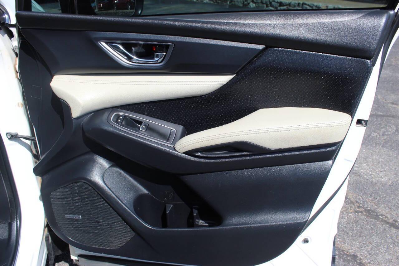 2021 White Subaru Ascent Limited w/8-Passenger Technology Pkg (4S4WMALD7M3) with an 2.4L L4 DOHC 16V engine, CVT transmission, located at 4301 NW 39th , Oklahoma City, OK, 73112, (405) 949-5600, 35.512135, -97.598671 - NO DRIVERS LICENCE -NO FULL COVERAGE INSURANCE - NO CREDIT CHECK. COME ON OVER TO SUPERSPORTS, TAKE A LOOK AND TEST DRIVE. PLEASE GIVE US A CALL AT (405) 949-5600. NO LICENCIA DE CONDUCIR - NO SEGURO DE COBERTURA TOTAL - NO VERIFICACION DE CREDITO. VISITENOS EN SUPERSPORTS, MIRE NUESTRO - Photo#9