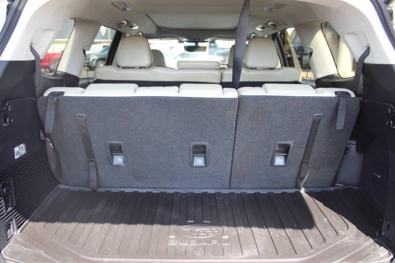 2021 White Subaru Ascent Limited w/8-Passenger Technology Pkg (4S4WMALD7M3) with an 2.4L L4 DOHC 16V engine, CVT transmission, located at 4301 NW 39th , Oklahoma City, OK, 73112, (405) 949-5600, 35.512135, -97.598671 - NO DRIVERS LICENCE -NO FULL COVERAGE INSURANCE - NO CREDIT CHECK. COME ON OVER TO SUPERSPORTS, TAKE A LOOK AND TEST DRIVE. PLEASE GIVE US A CALL AT (405) 949-5600. NO LICENCIA DE CONDUCIR - NO SEGURO DE COBERTURA TOTAL - NO VERIFICACION DE CREDITO. VISITENOS EN SUPERSPORTS, MIRE NUESTRO - Photo#12