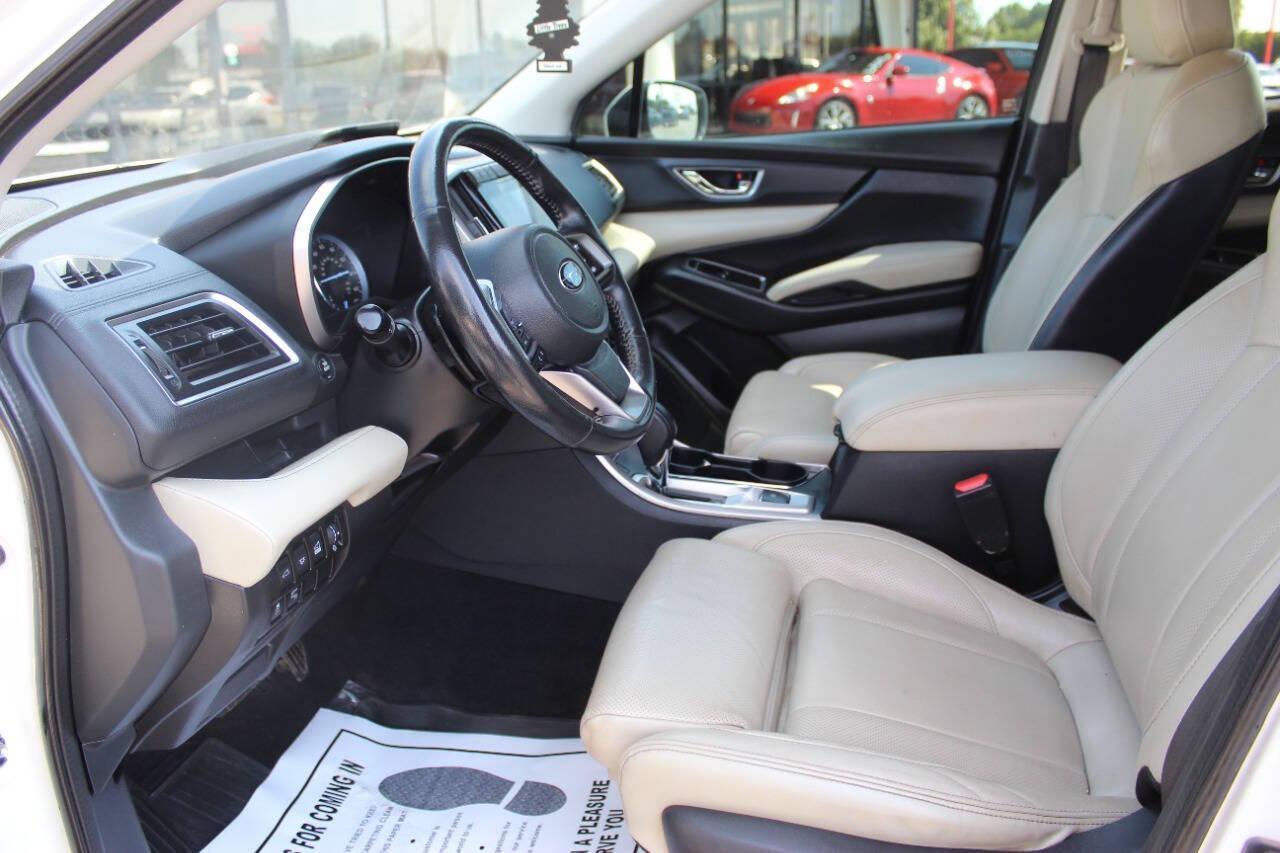 2021 White Subaru Ascent Limited w/8-Passenger Technology Pkg (4S4WMALD7M3) with an 2.4L L4 DOHC 16V engine, CVT transmission, located at 4301 NW 39th , Oklahoma City, OK, 73112, (405) 949-5600, 35.512135, -97.598671 - NO DRIVERS LICENCE -NO FULL COVERAGE INSURANCE - NO CREDIT CHECK. COME ON OVER TO SUPERSPORTS, TAKE A LOOK AND TEST DRIVE. PLEASE GIVE US A CALL AT (405) 949-5600. NO LICENCIA DE CONDUCIR - NO SEGURO DE COBERTURA TOTAL - NO VERIFICACION DE CREDITO. VISITENOS EN SUPERSPORTS, MIRE NUESTRO - Photo#17